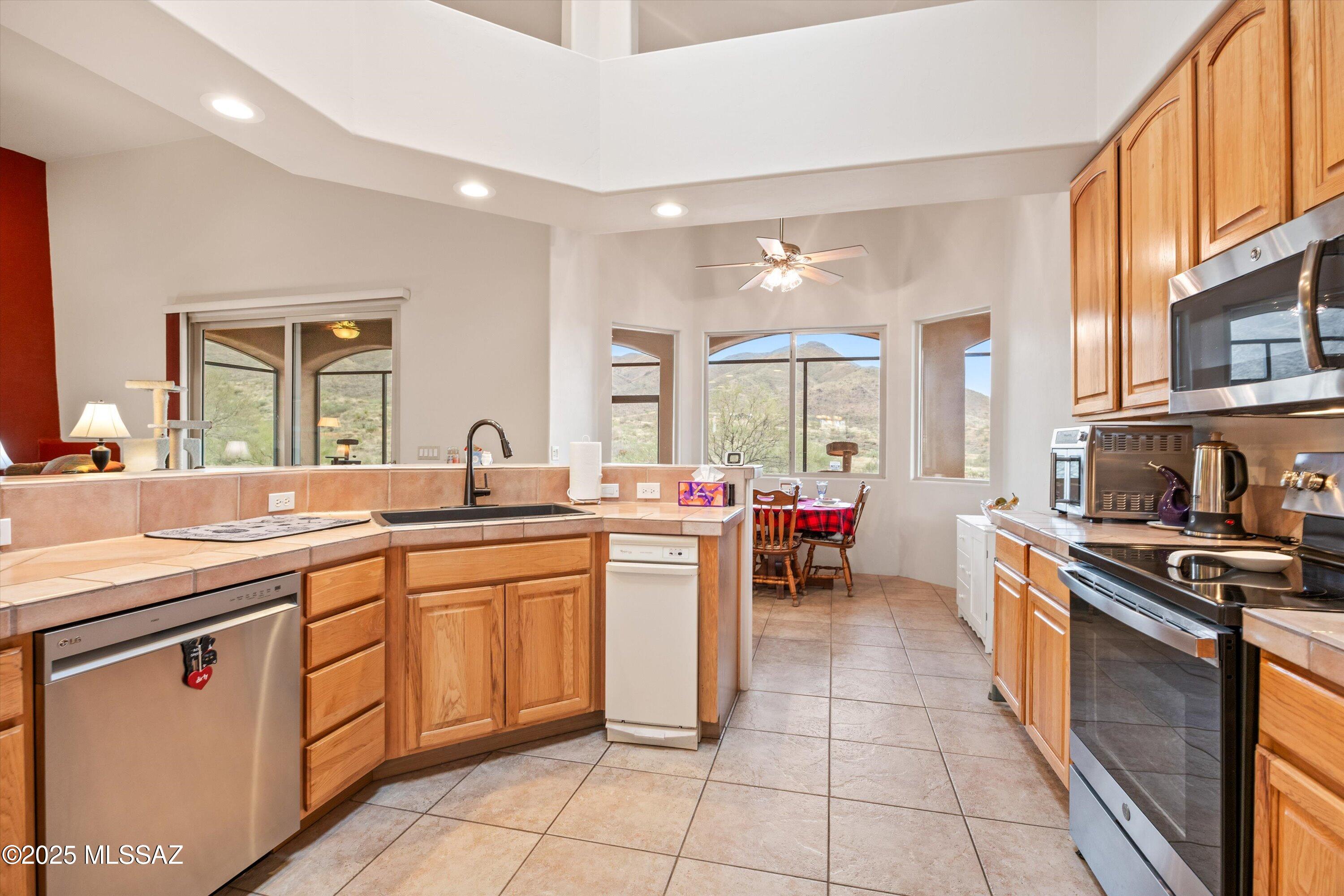 12000 E Camino Aurelia