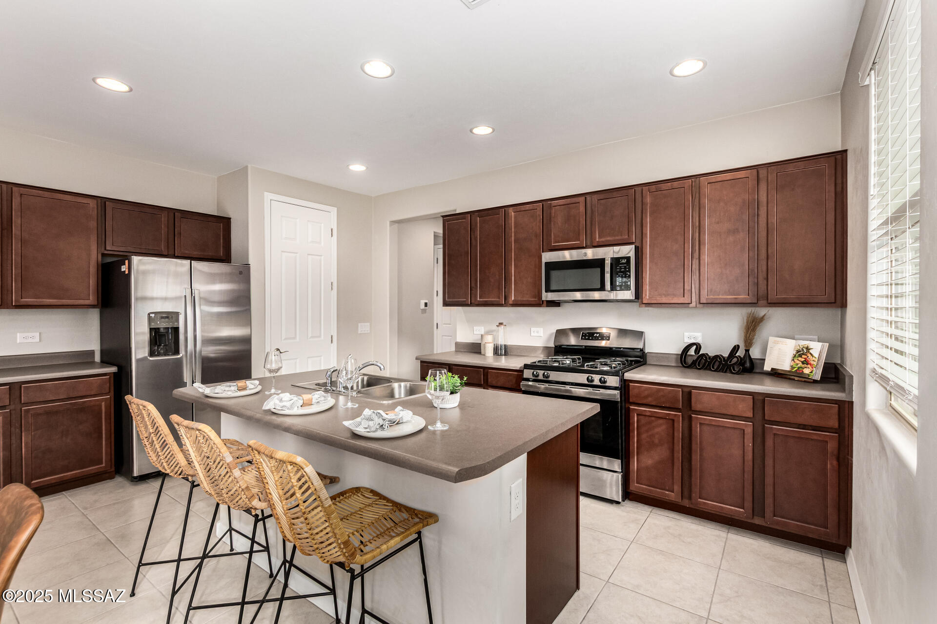 Red Rock Village 1 - Residential