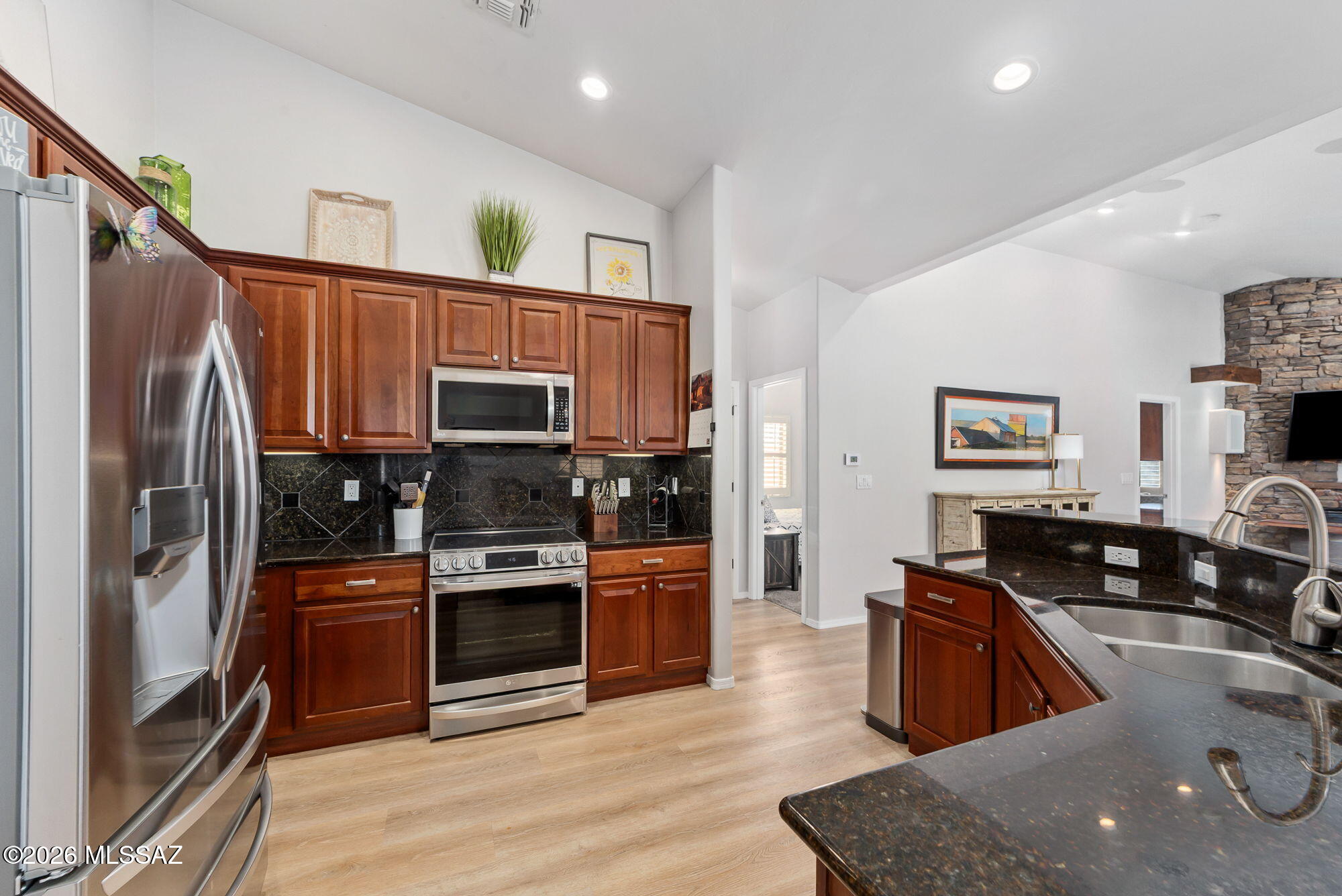 Continental Reserve Blk. 15 (1-66) - Residential