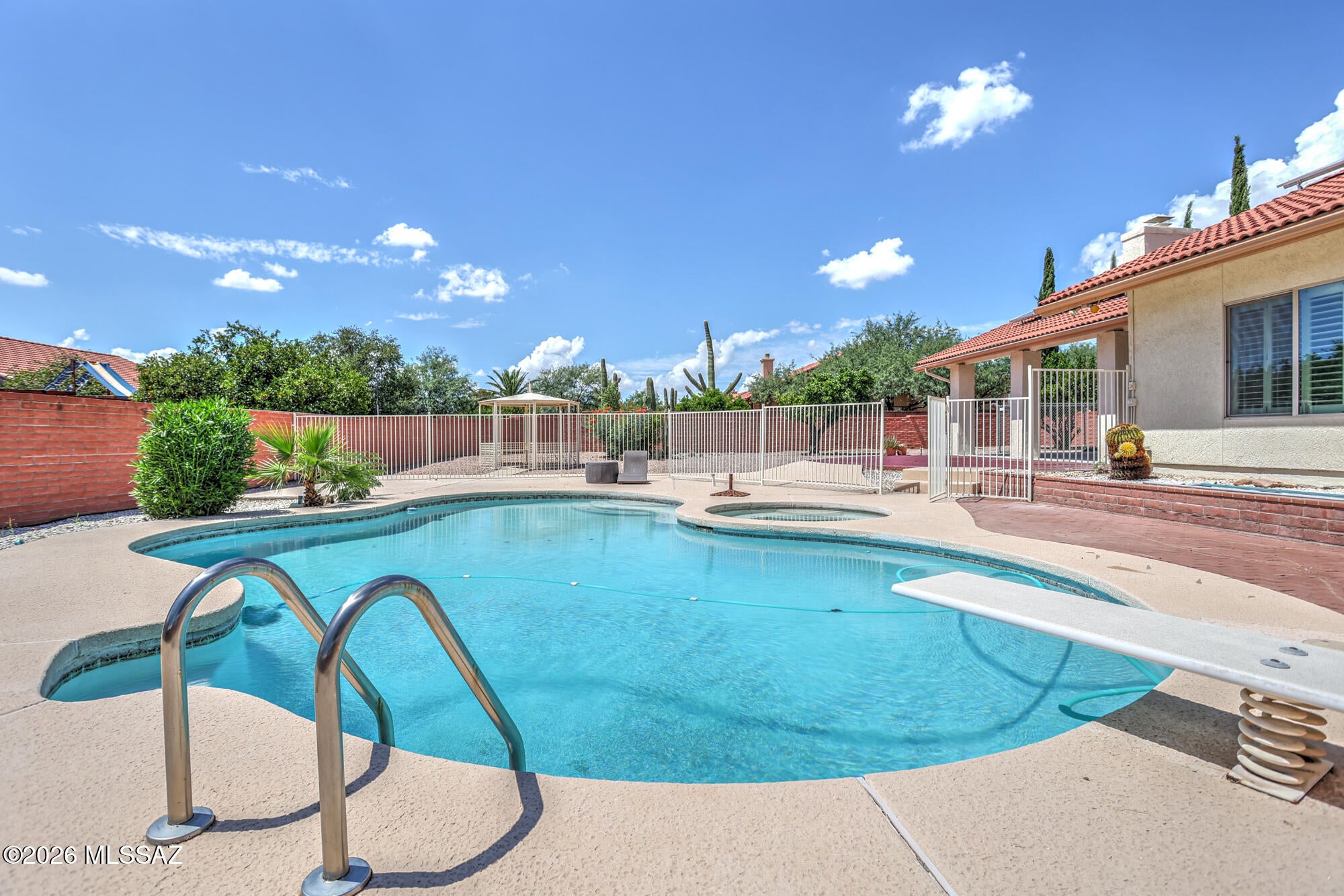 5371 N Buckhorn Drive