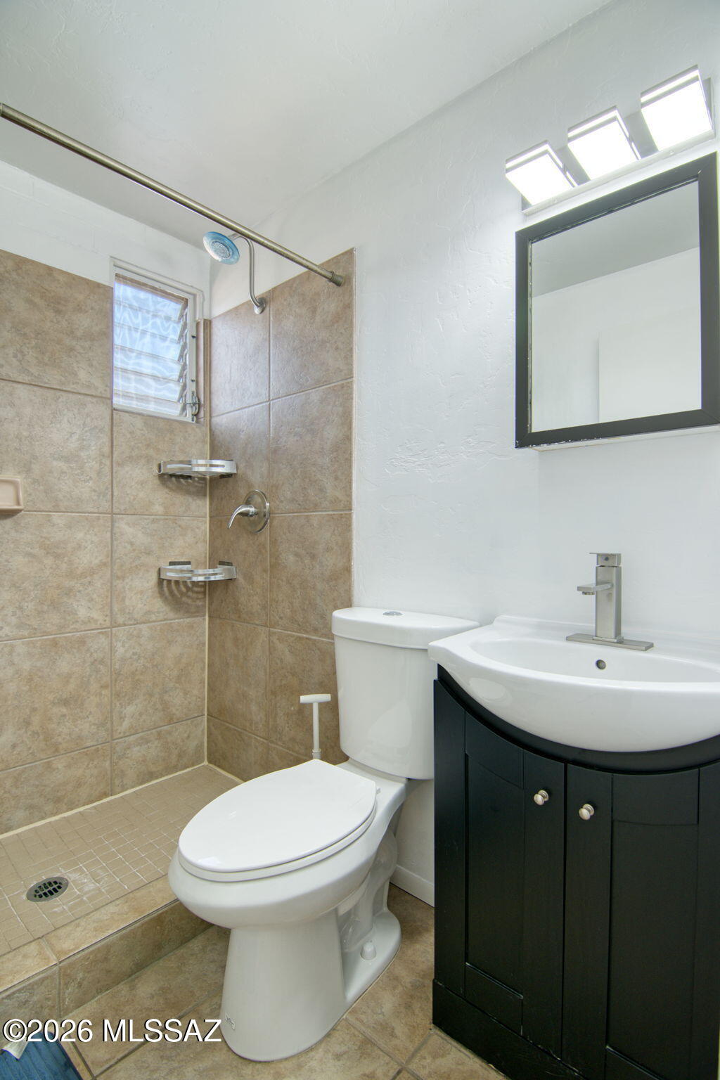Royal Alvernon Condos. - Residential