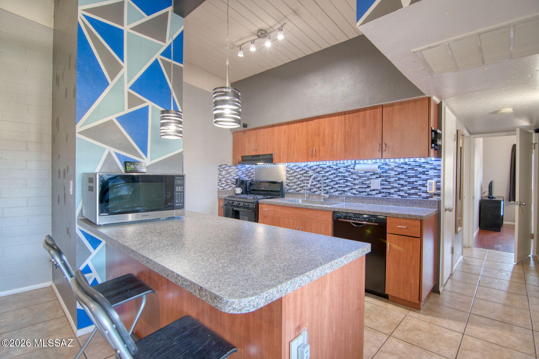2525 N Alvernon Way UNIT A7