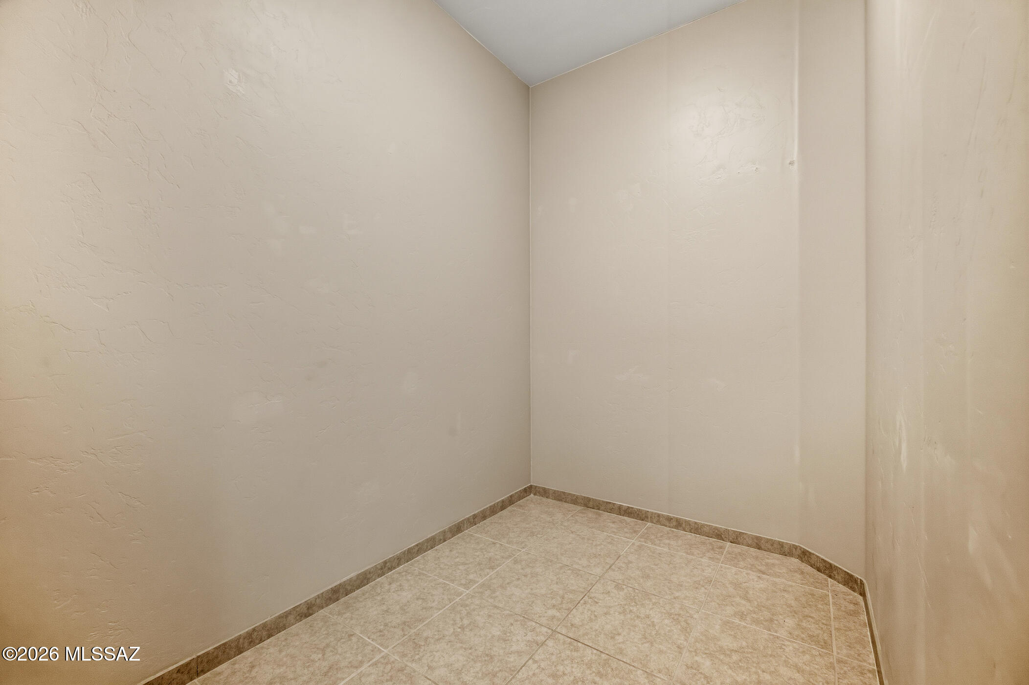 Sabino Shadows (1-27) - Residential