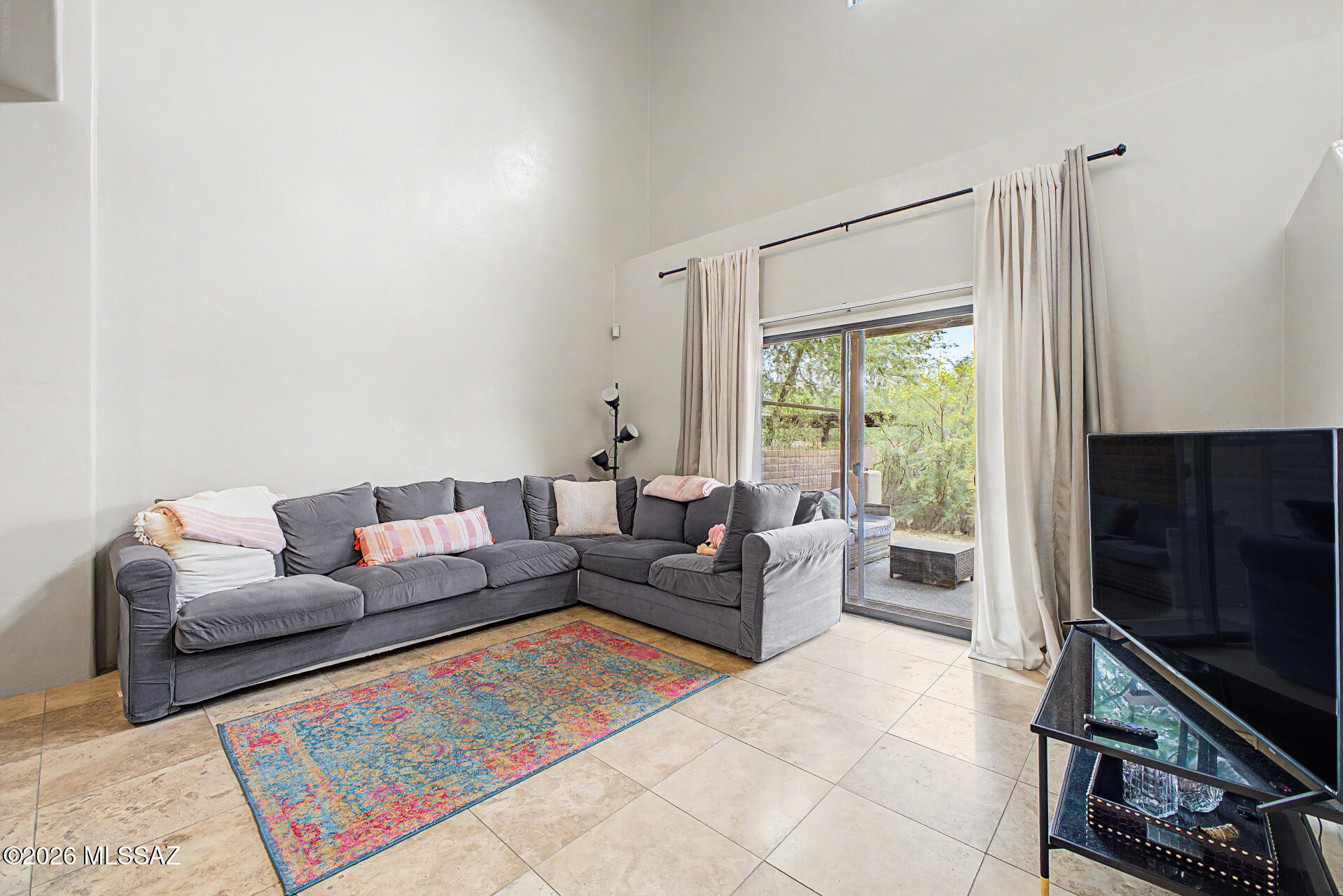 4112 N Thurston Lane 100