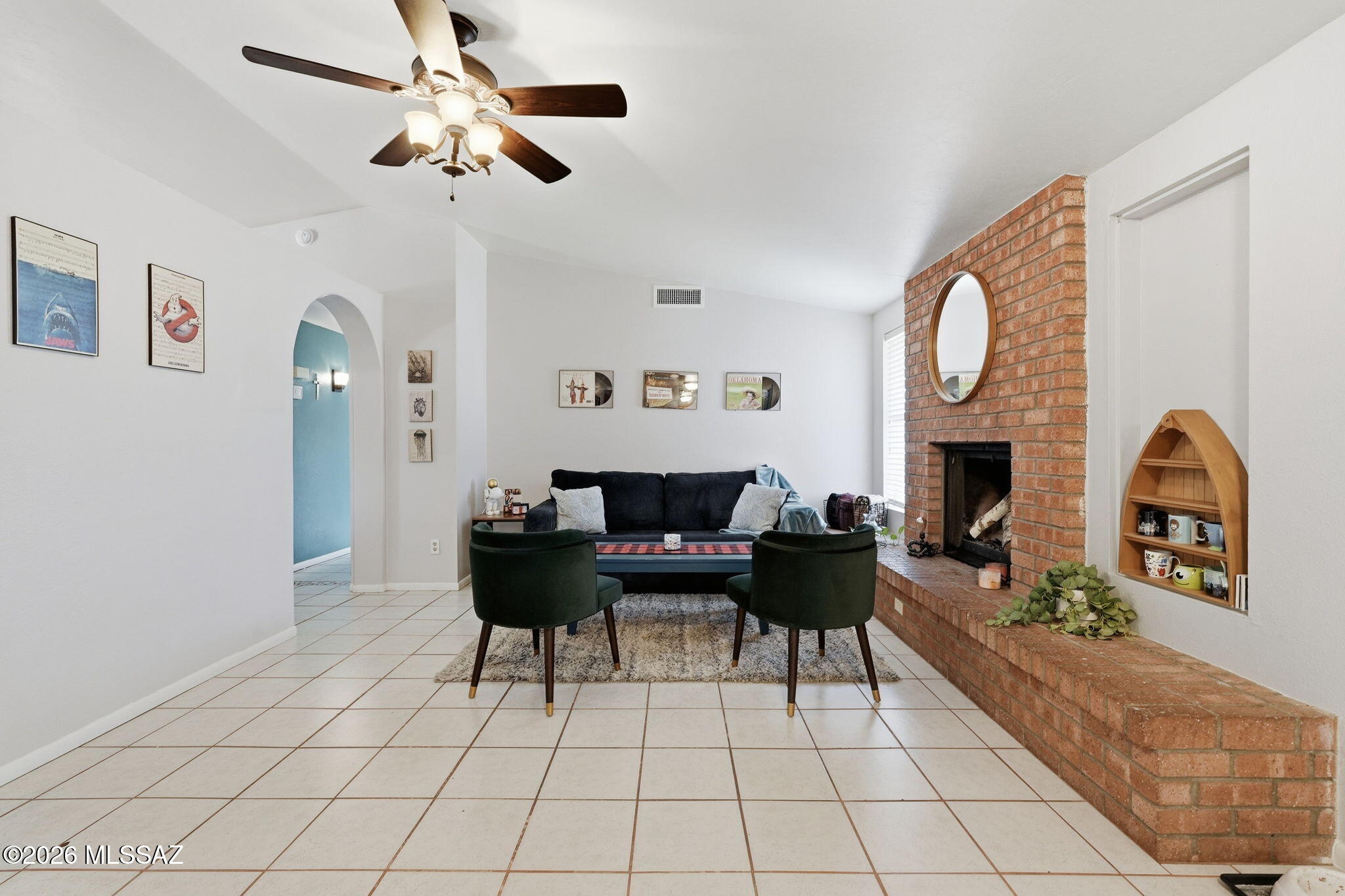 2591 W Vereda Amarillo