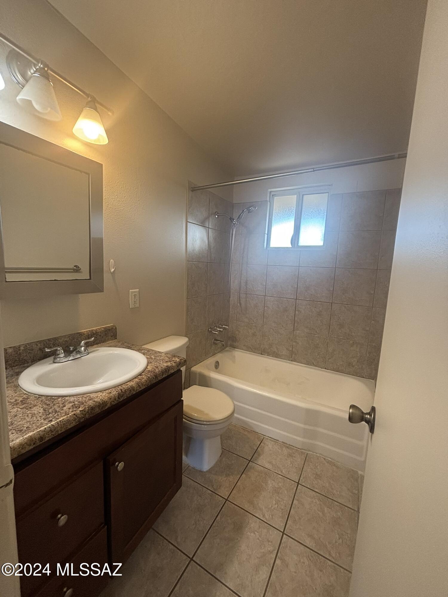 Columbus Park Condominiums (1-60) - Residential Lease