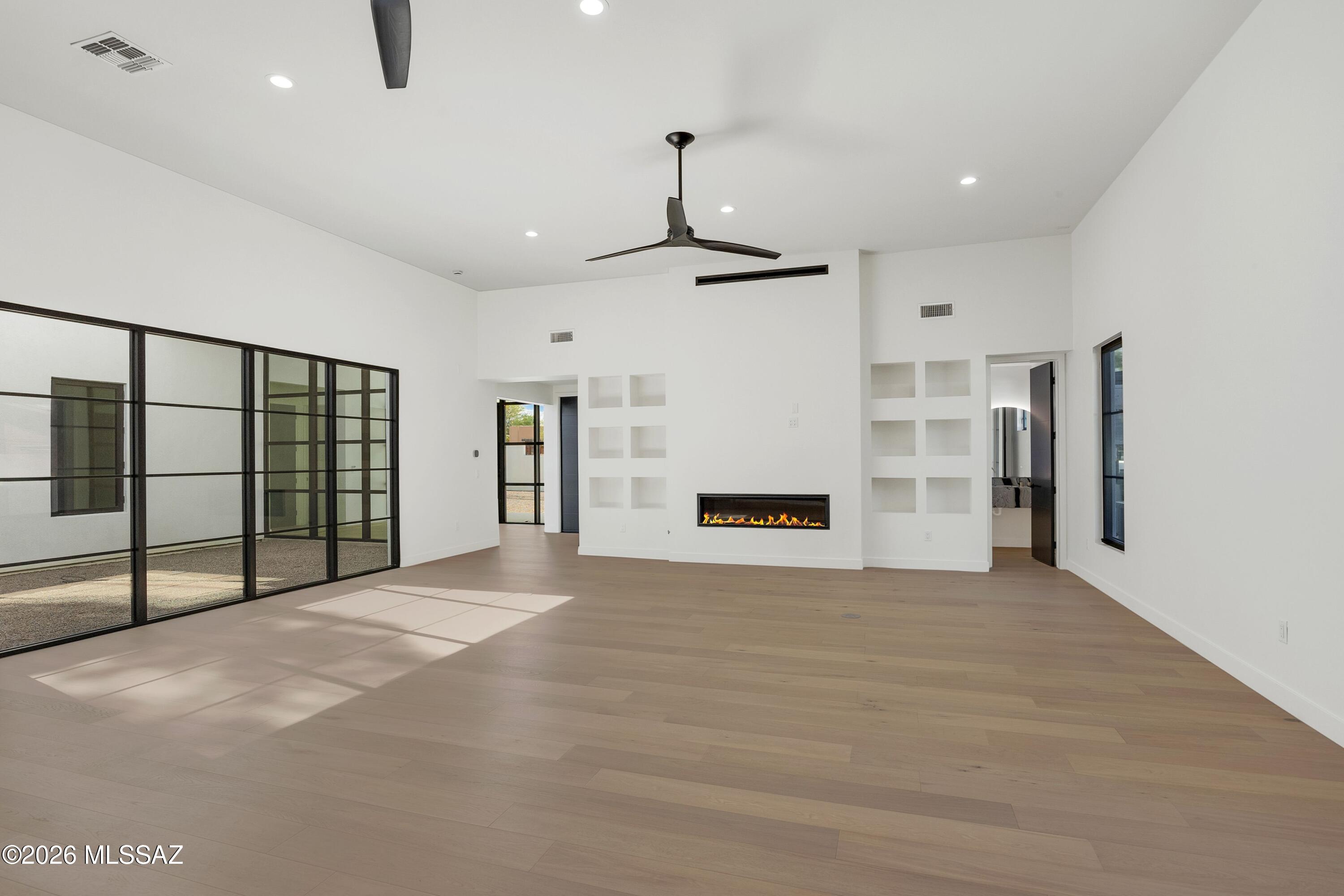El Montevideo Estates - Residential