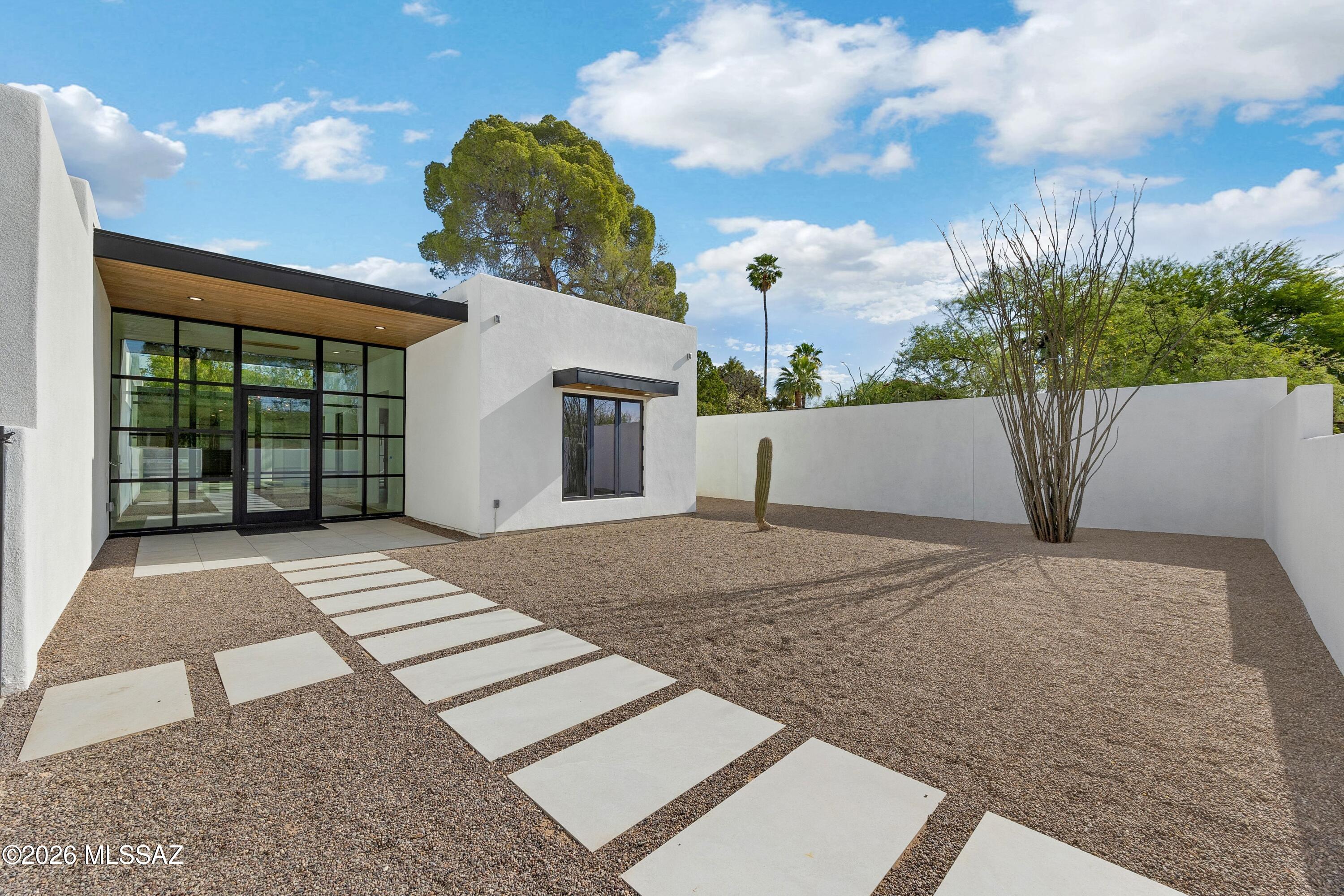 El Montevideo Estates - Residential
