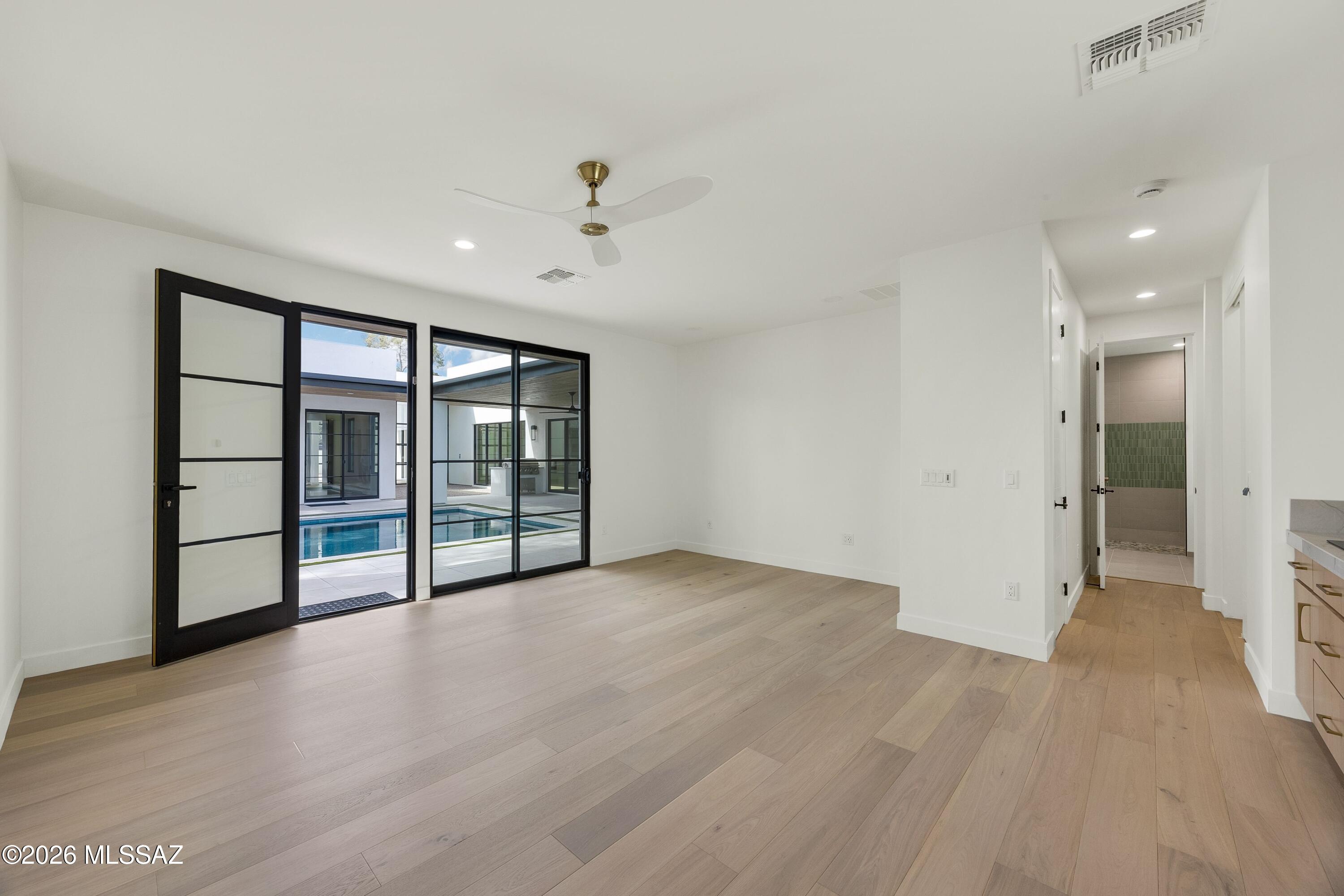 El Montevideo Estates - Residential