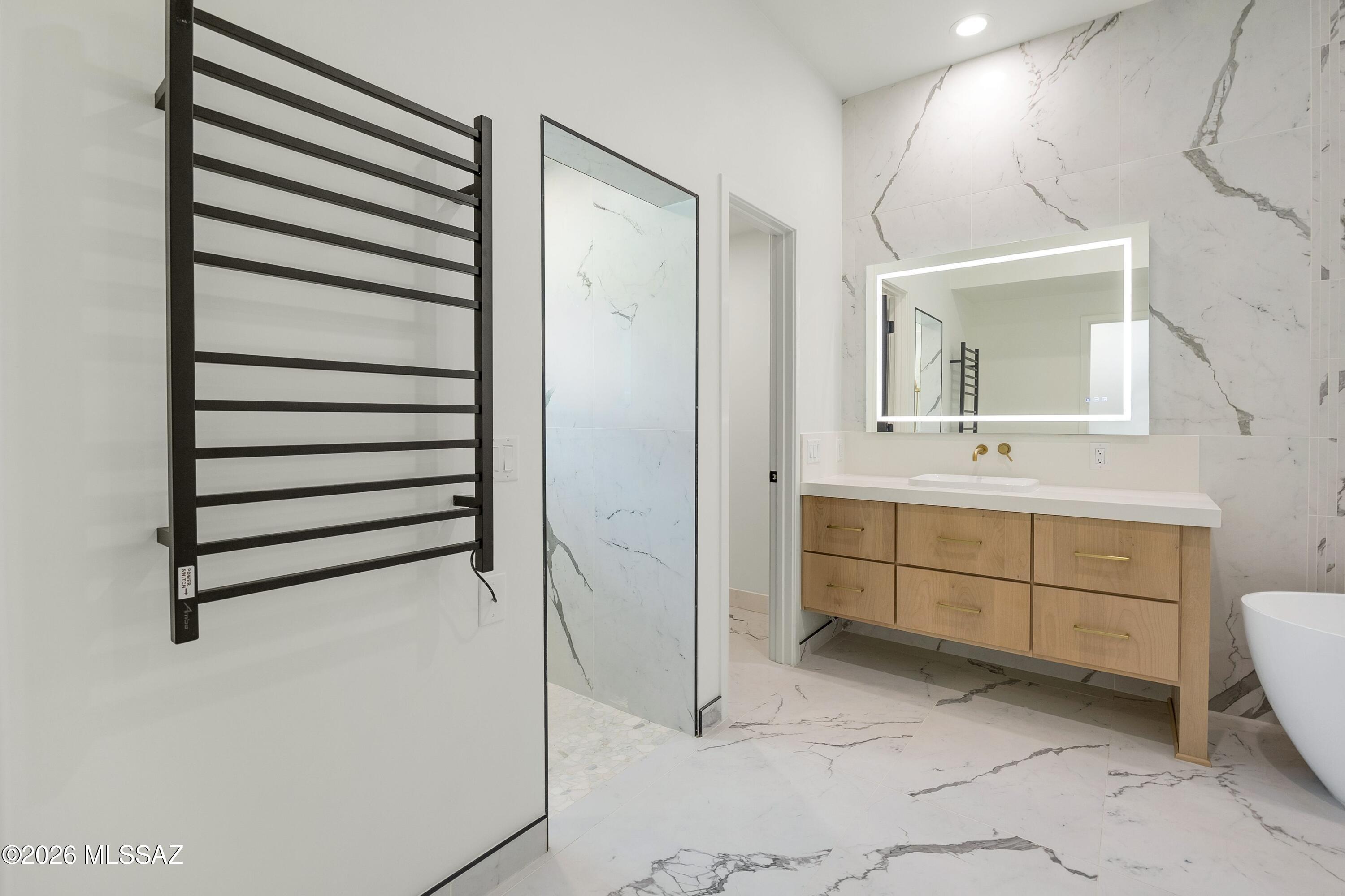 El Montevideo Estates - Residential