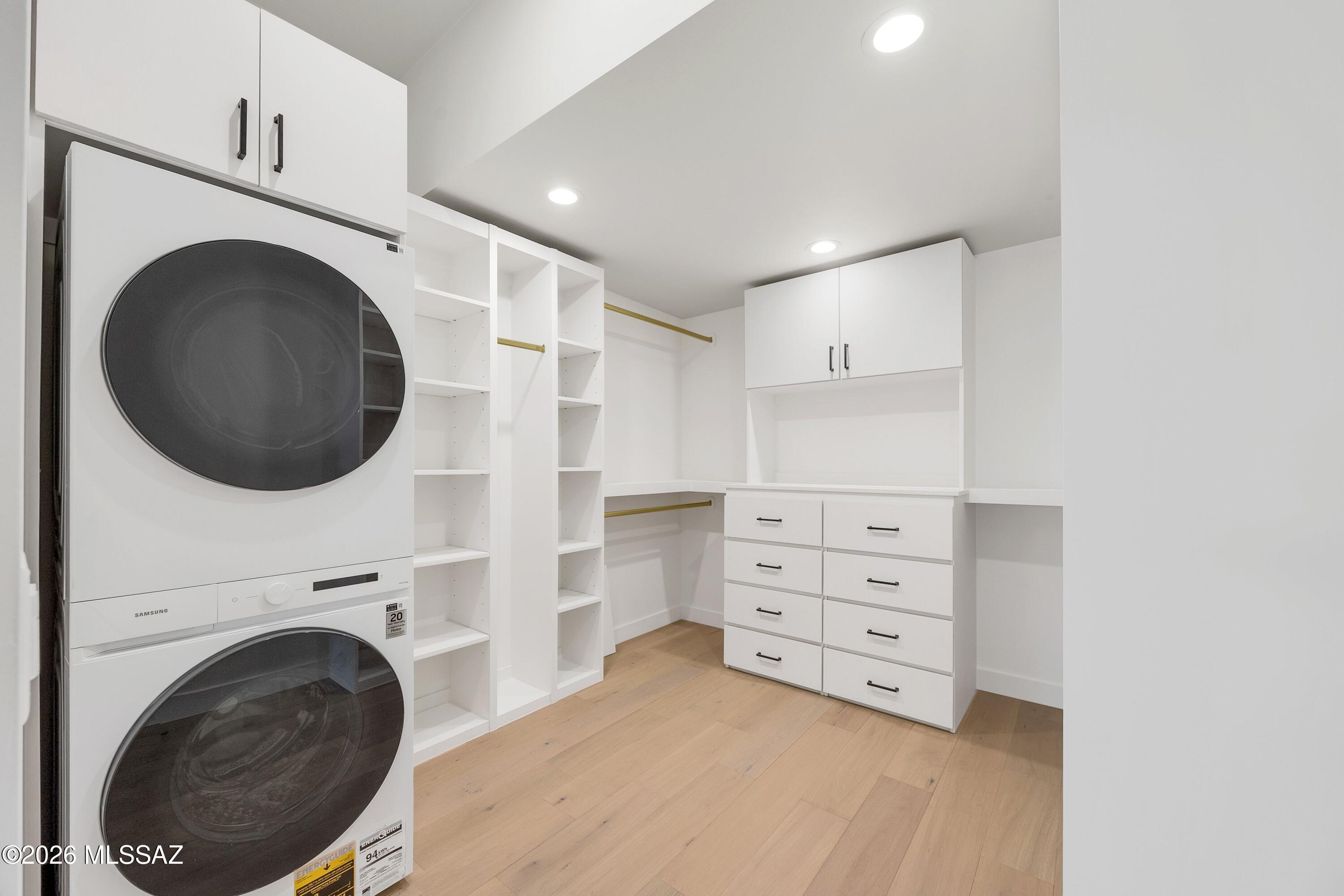 El Montevideo Estates - Residential