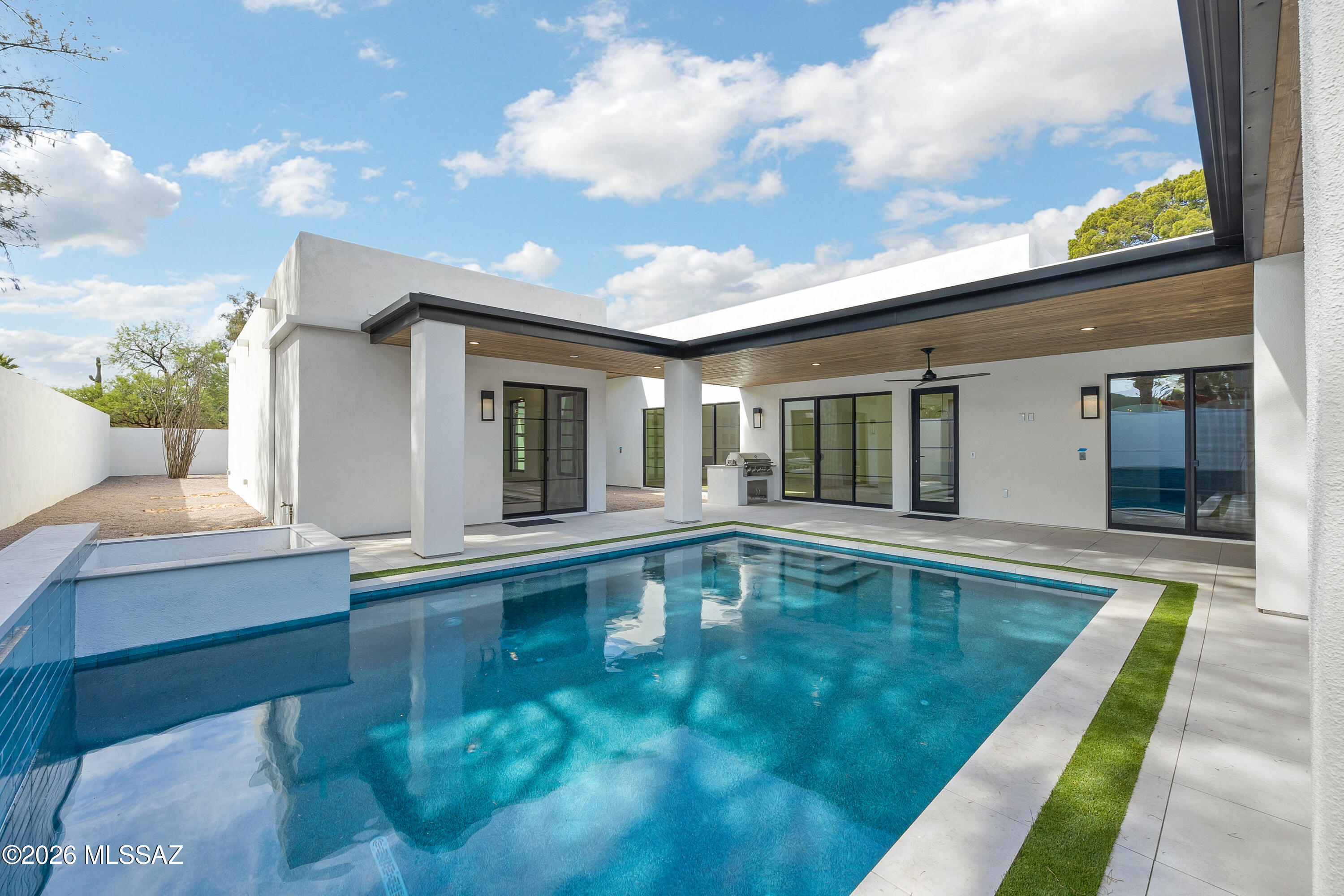 El Montevideo Estates - Residential