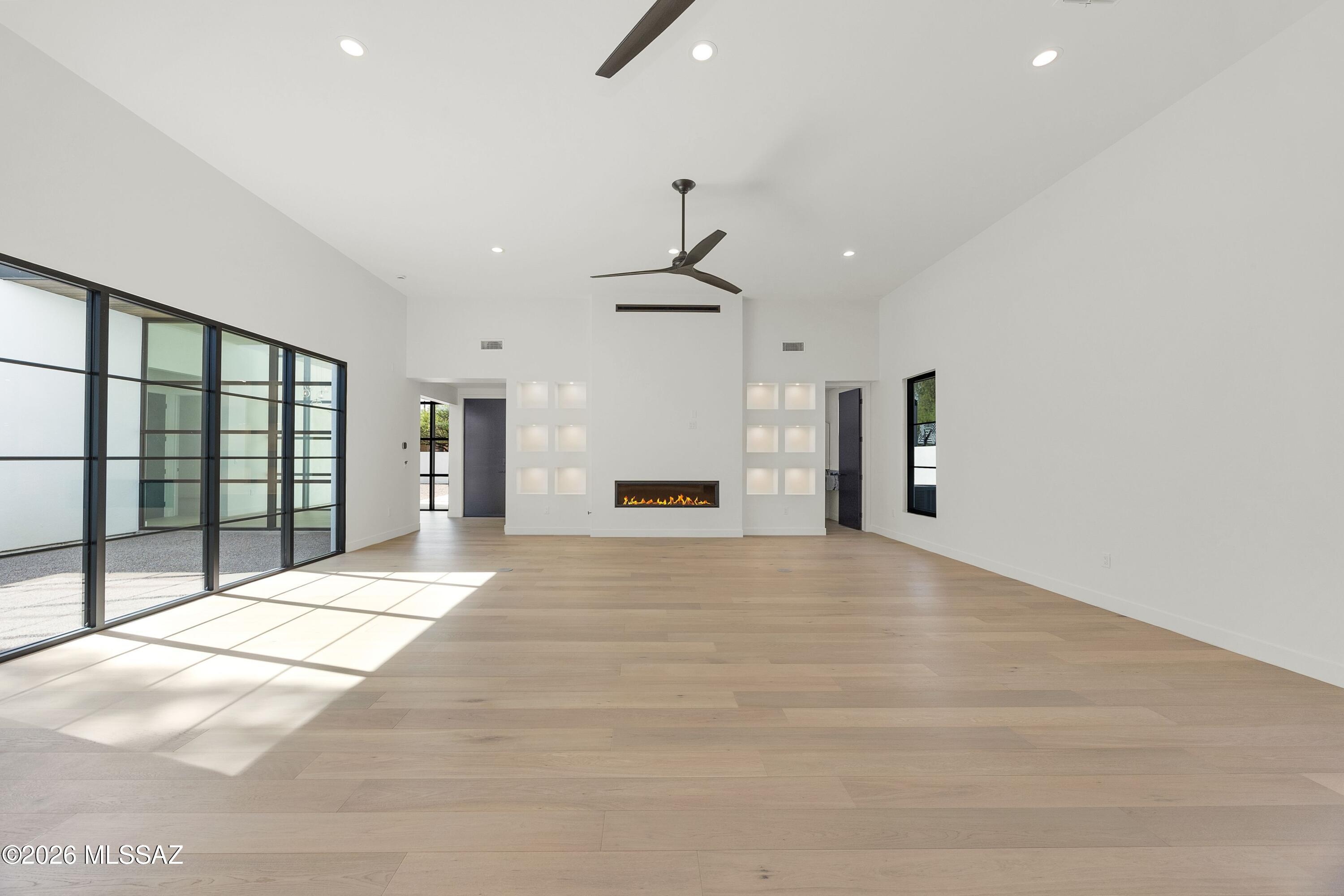 El Montevideo Estates - Residential