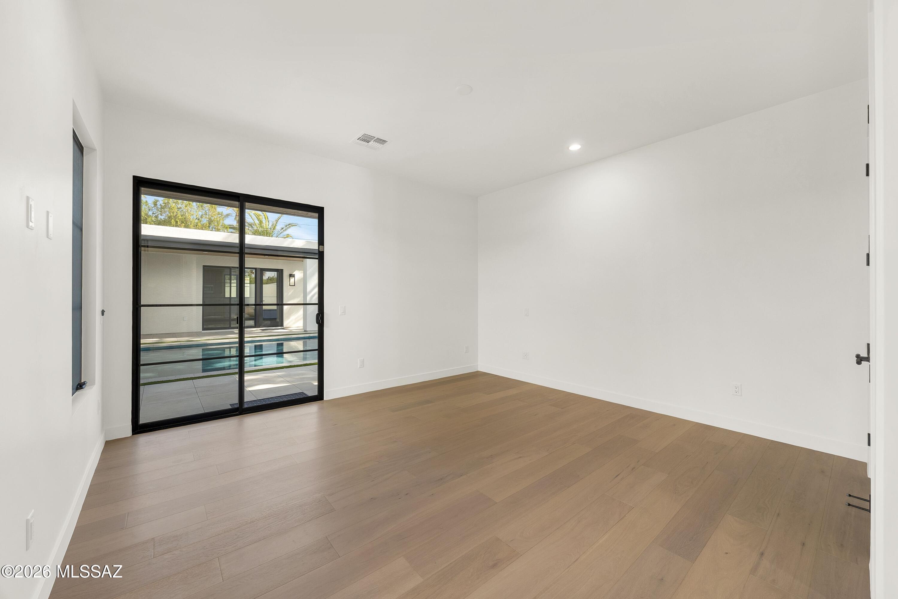 El Montevideo Estates - Residential