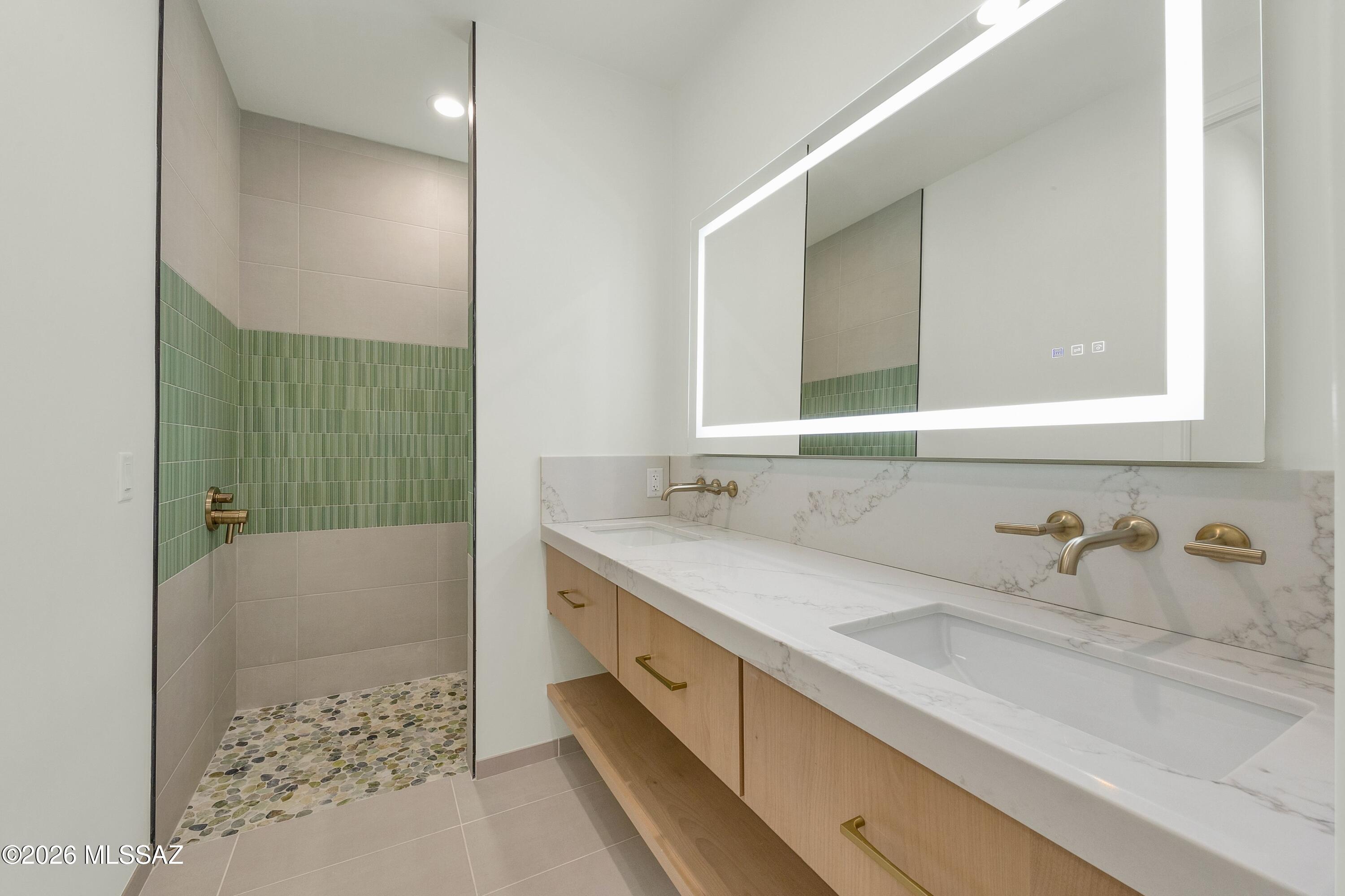 El Montevideo Estates - Residential