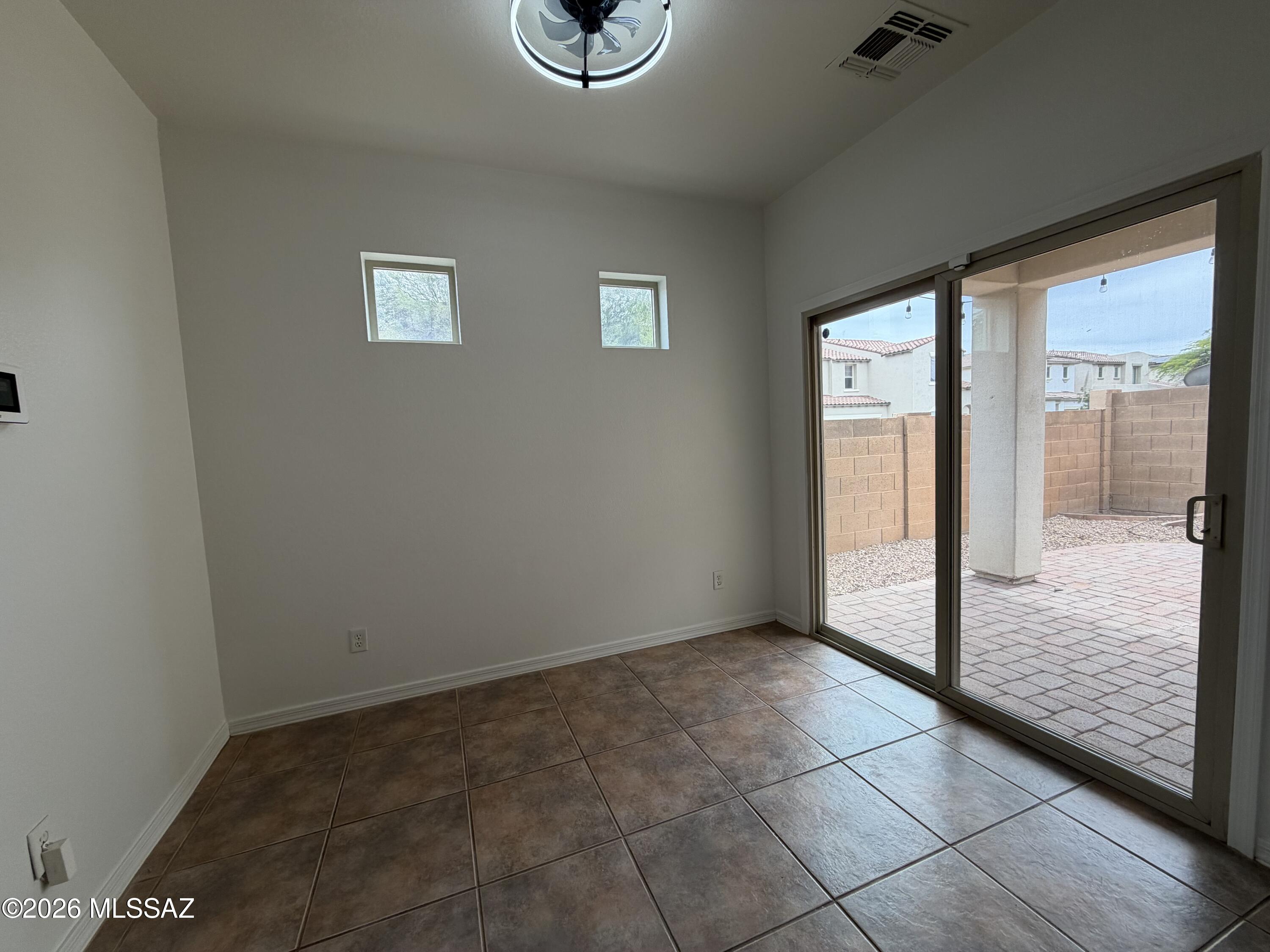 Presidio De Madrid (1-139) - Residential Lease