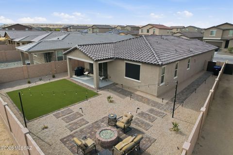 Photo of 693 W Calle Las Varitas, Sahuarita, AZ 85629 (MLS # 22608760)