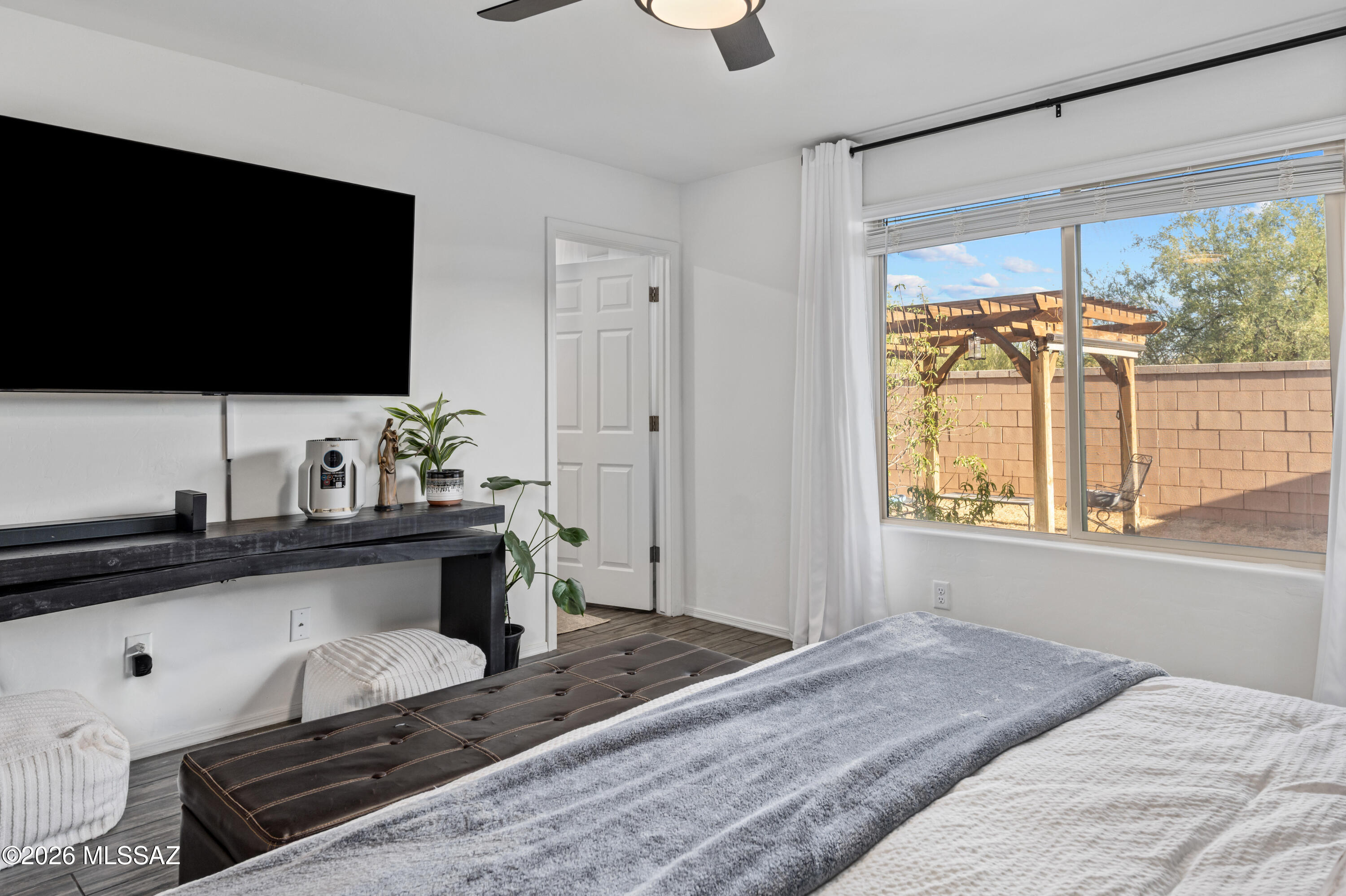 Entrada Del Rio - Residential