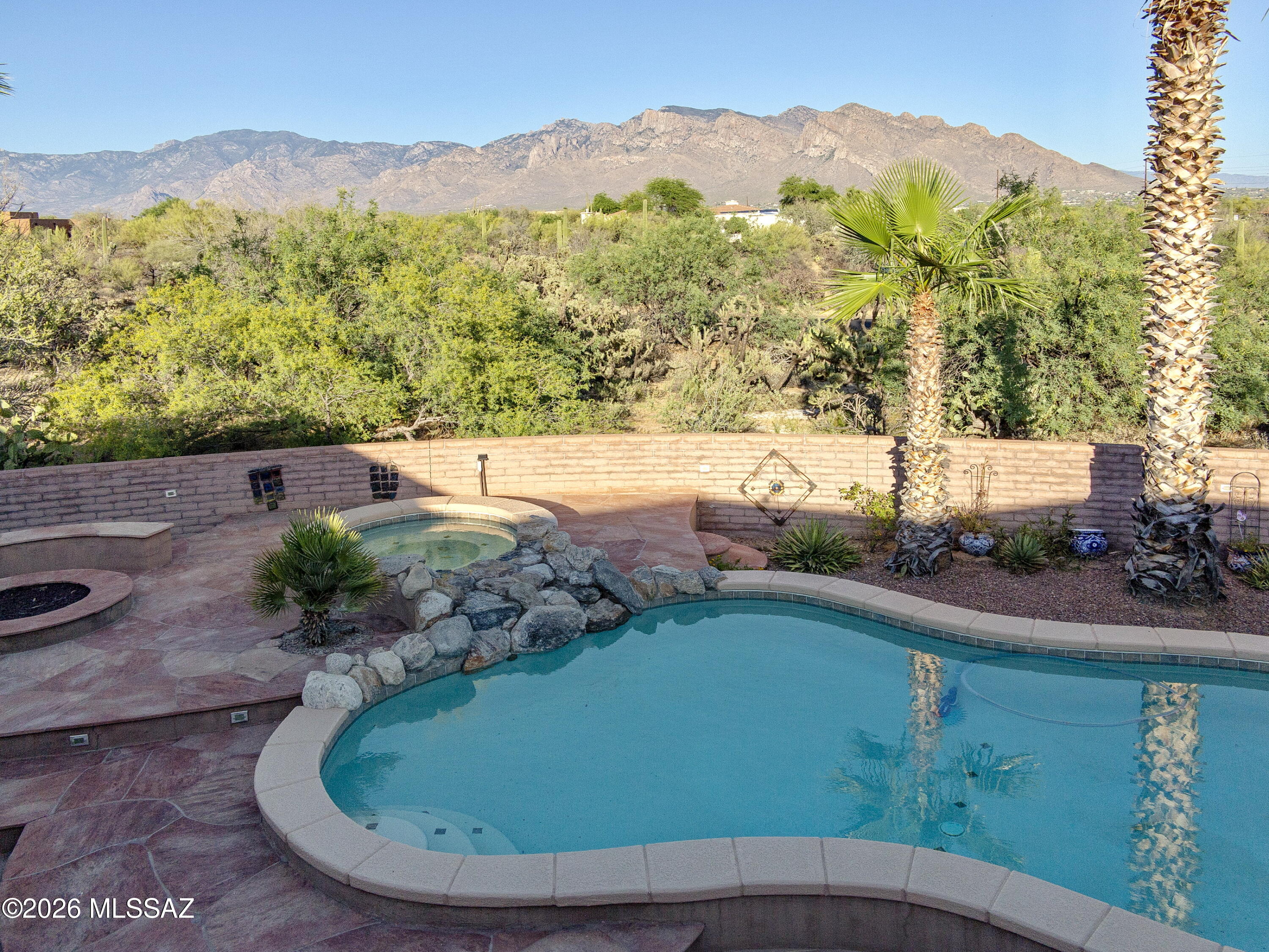 2708 W Lambert Lane