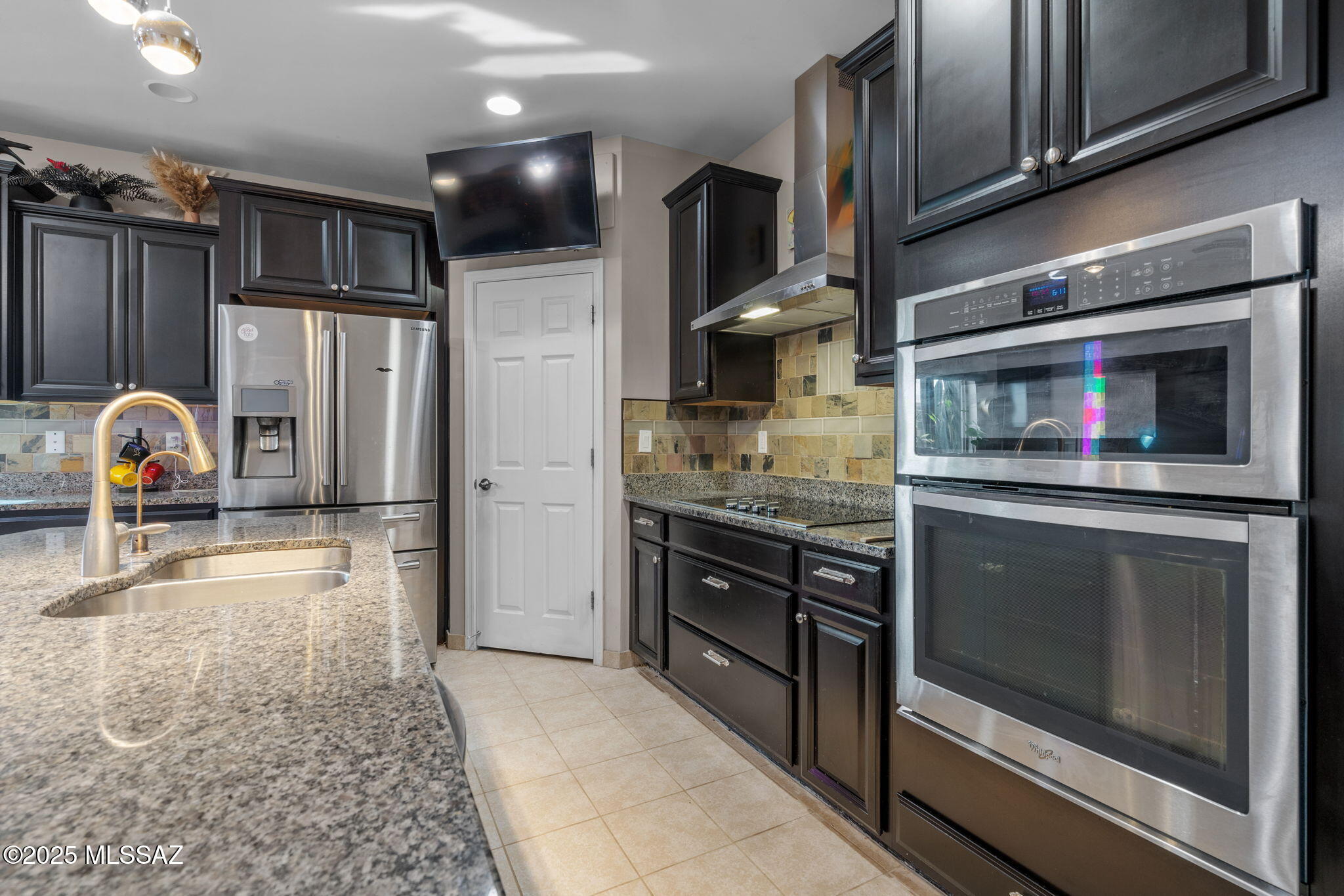 21431 E Freedom Drive