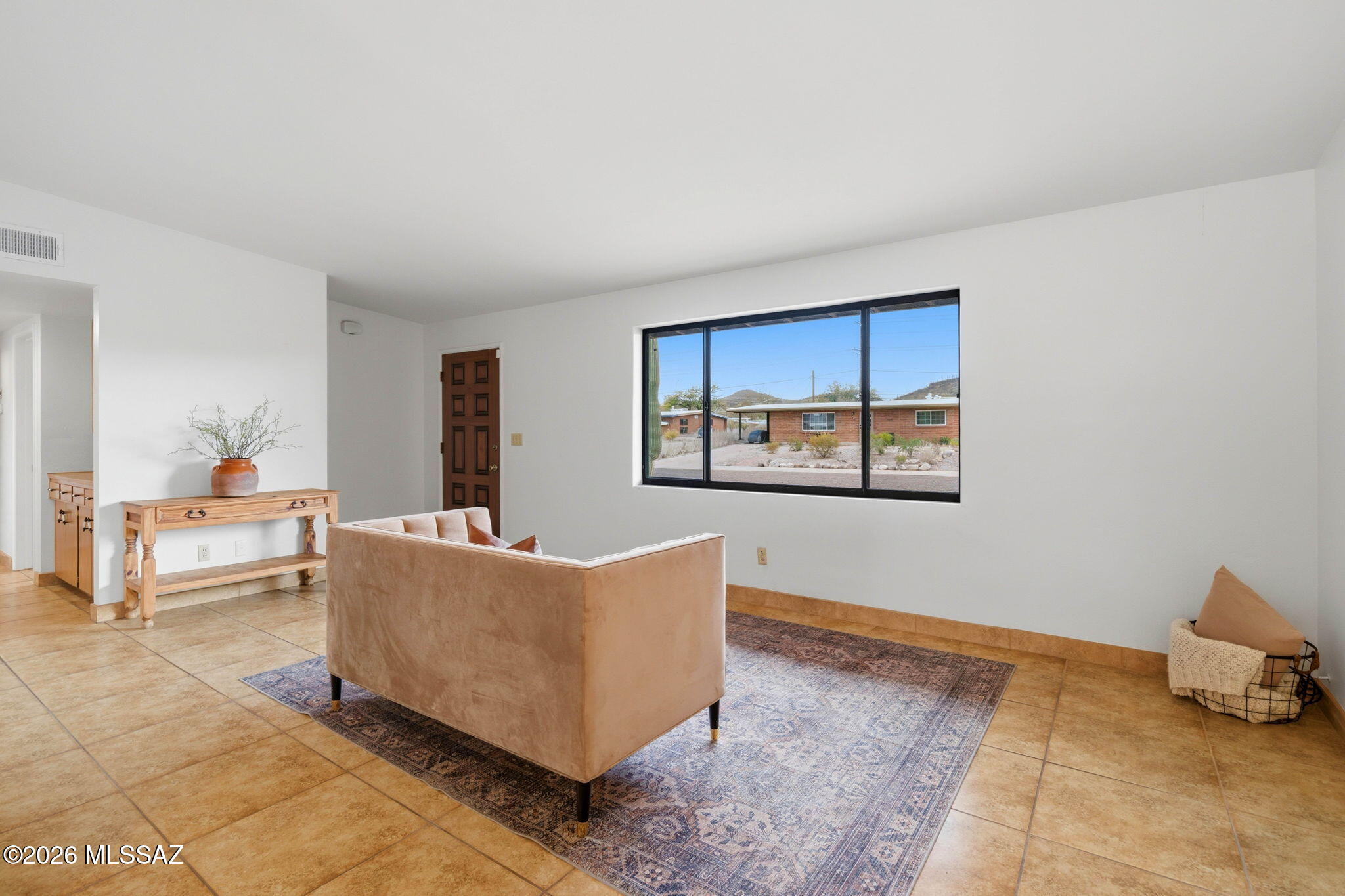 1736 W Calle Tranquila
