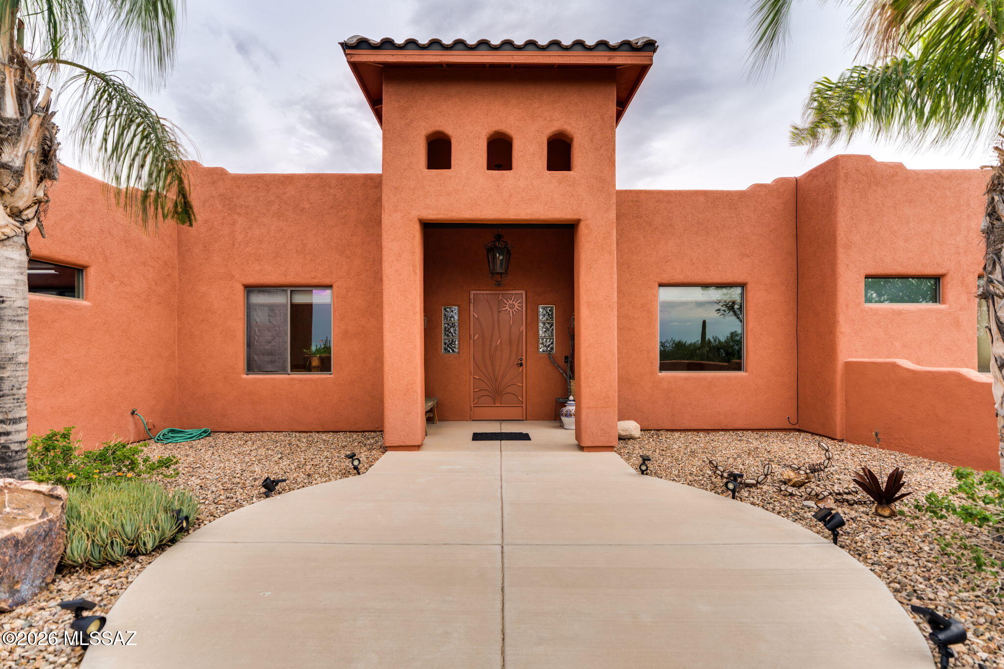 4832 W Lambert Lane