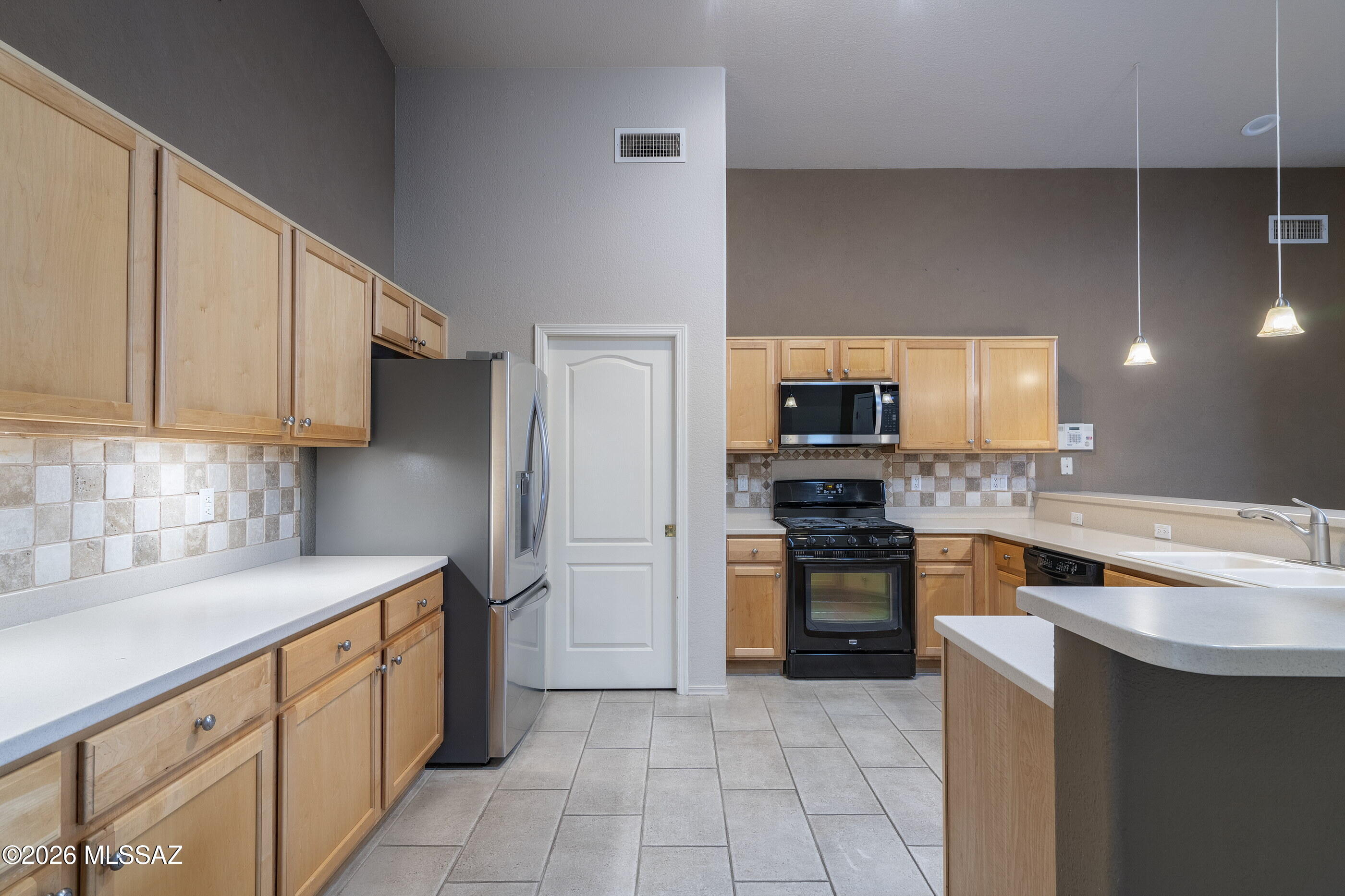 10172 E Gray Hawk Drive