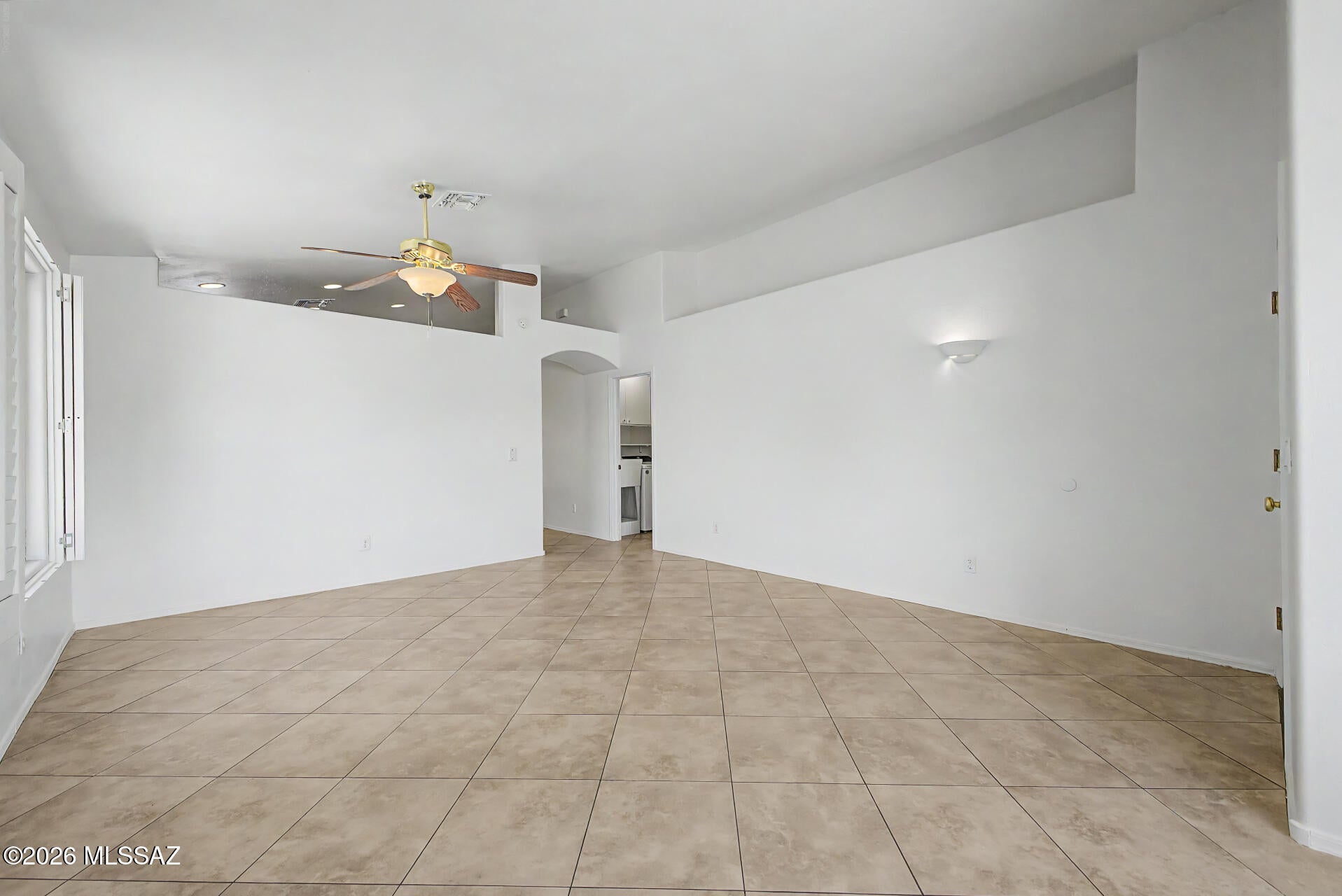 2362 E Wide View Court