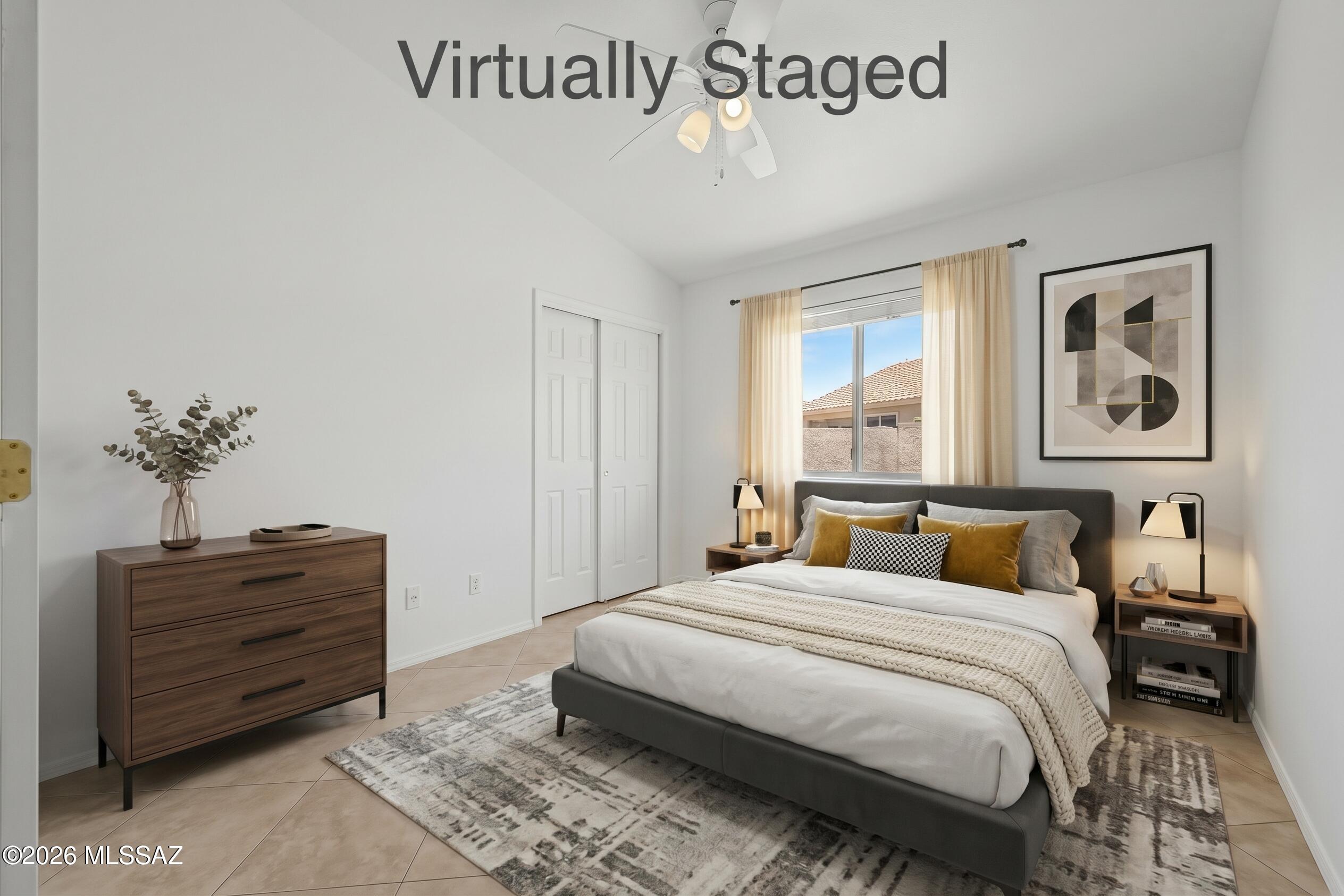 2362 E Wide View Court