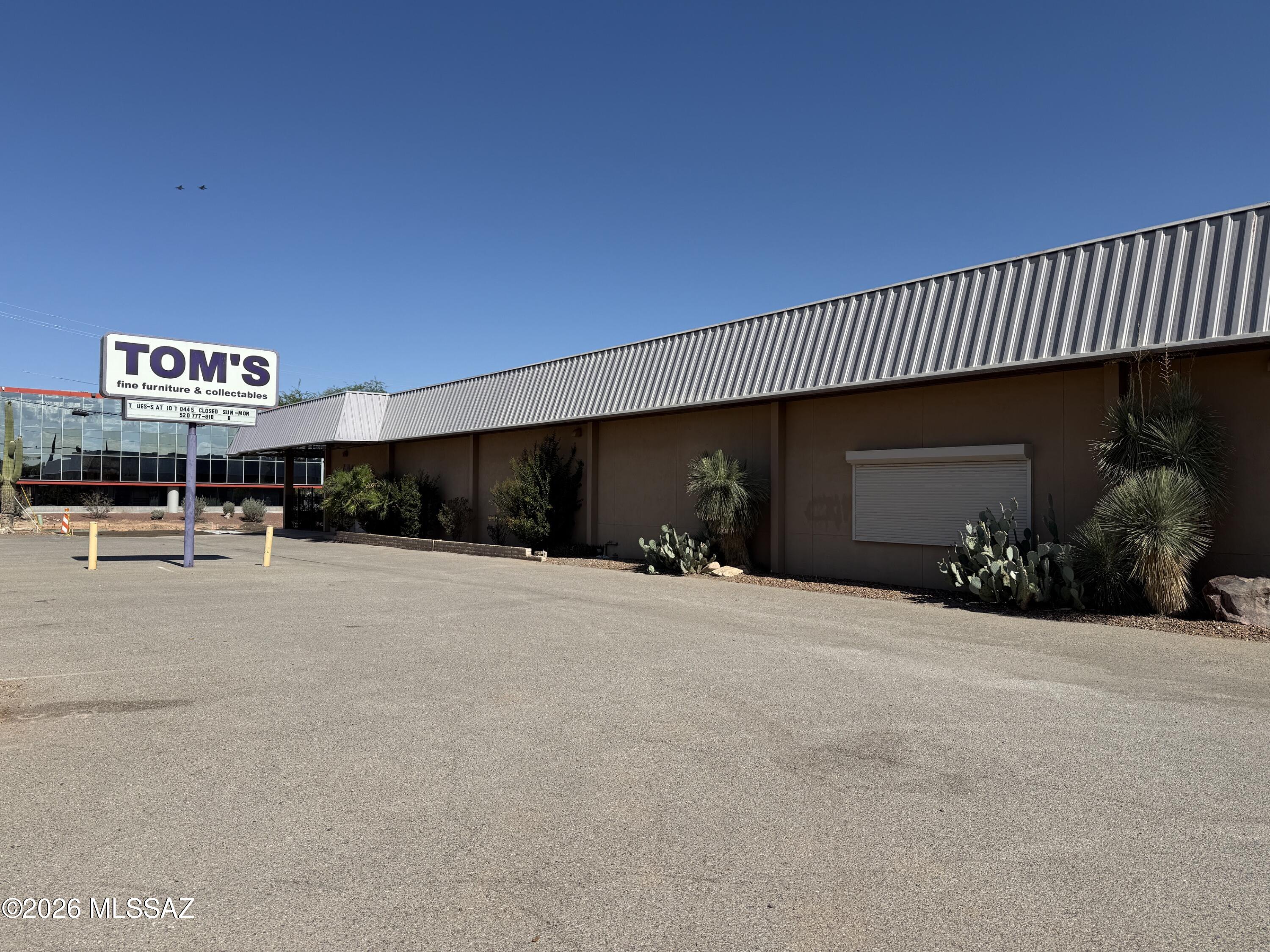 4101 E Grant Road
