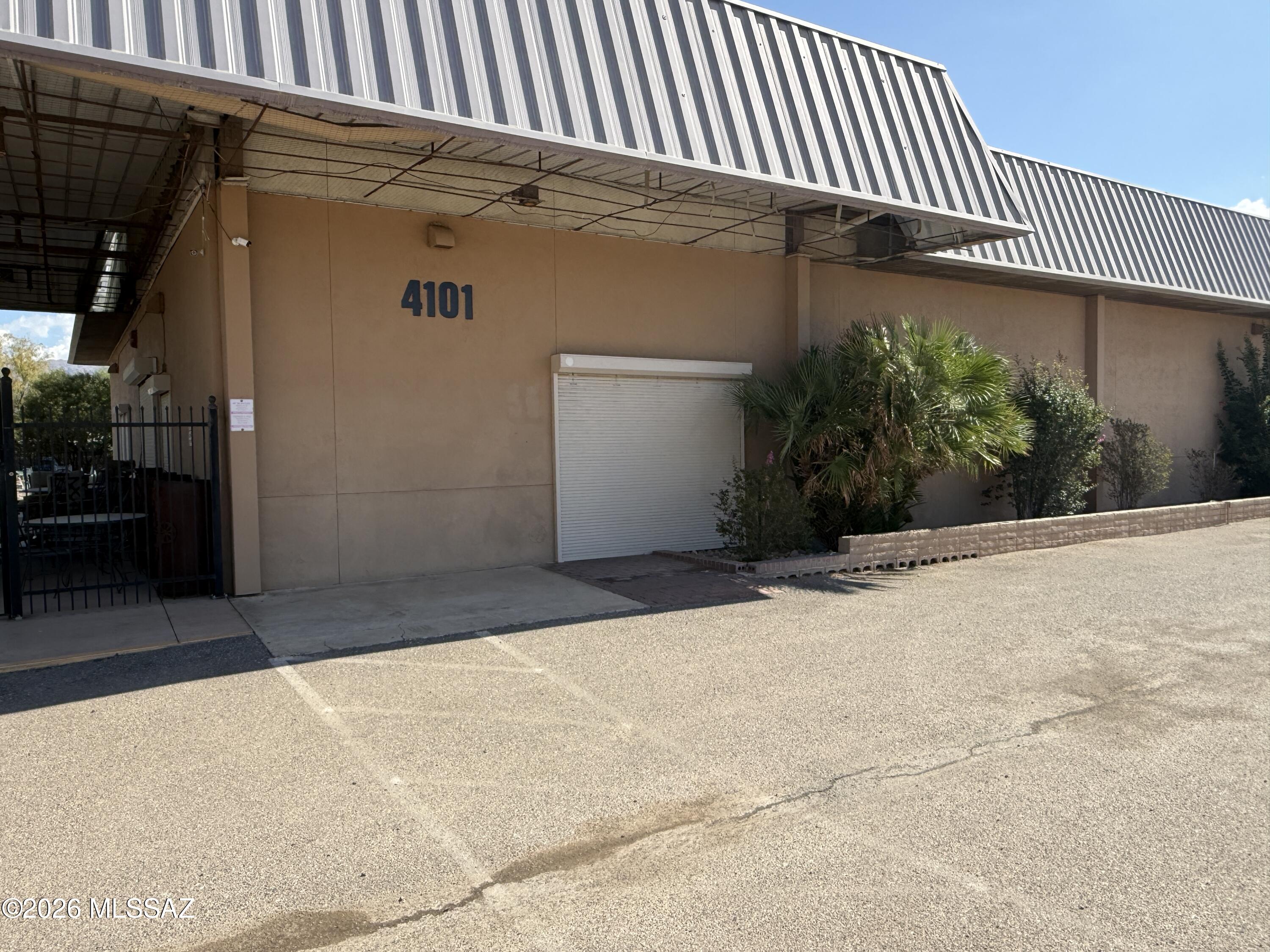 4101 E Grant Road