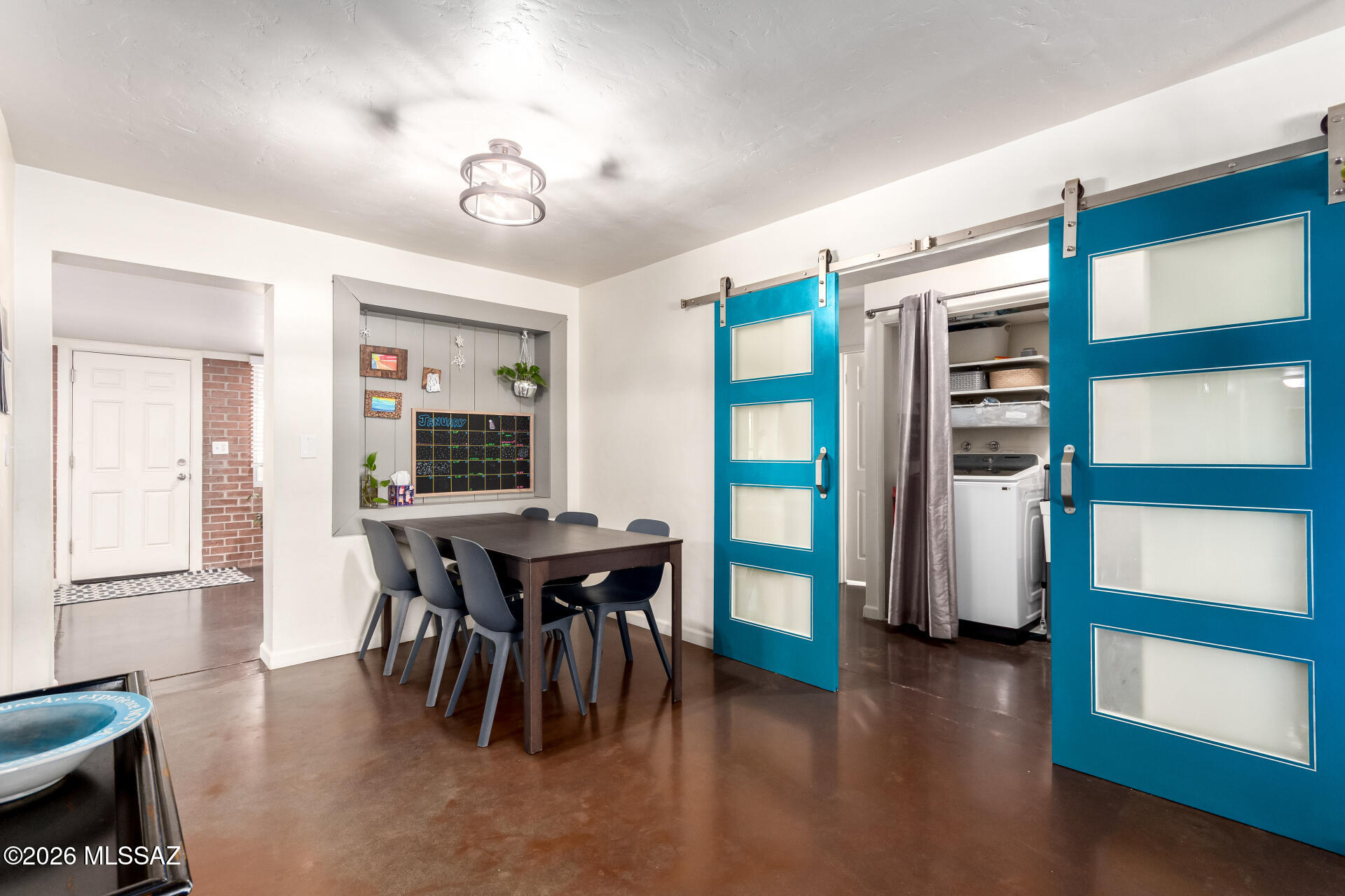 2214 N Richey Boulevard