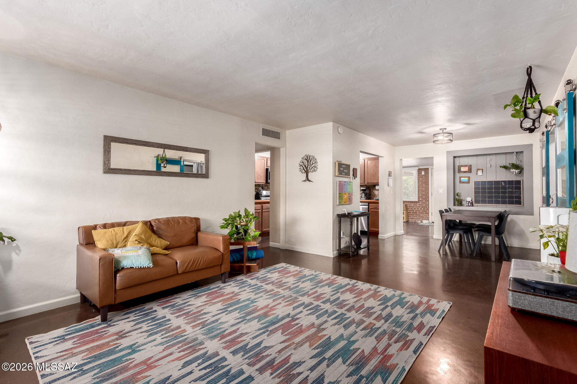 2214 N Richey Boulevard