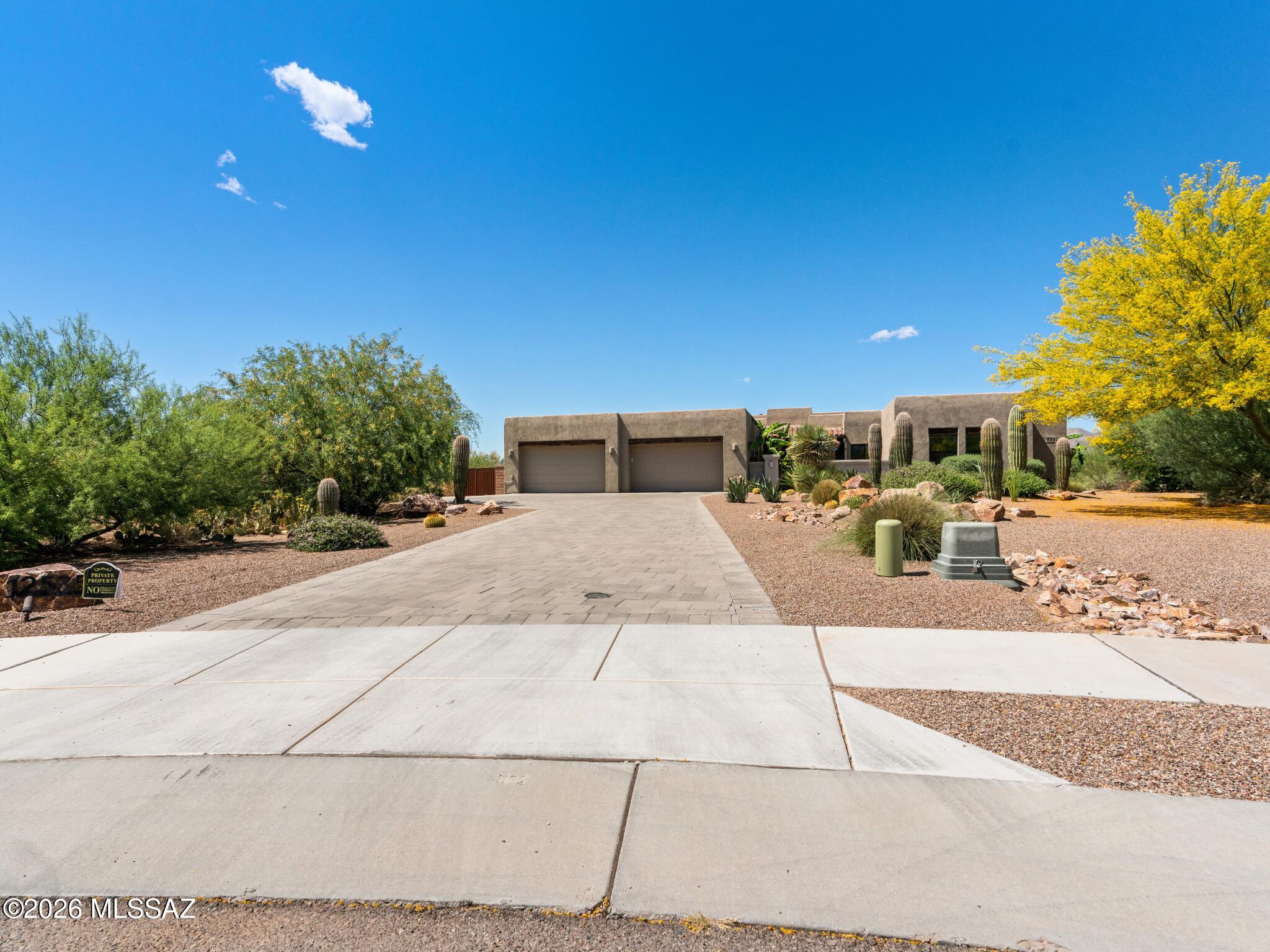 12535 N Placita El Cobo