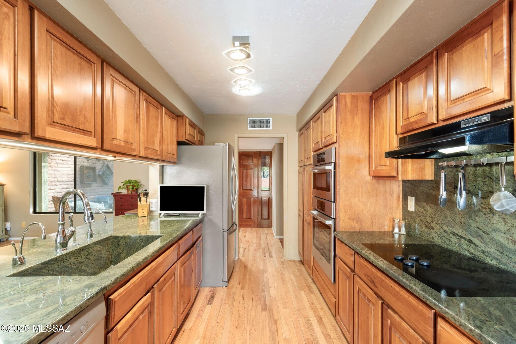 Sabino Vista NO. 1 (1-57) - Residential