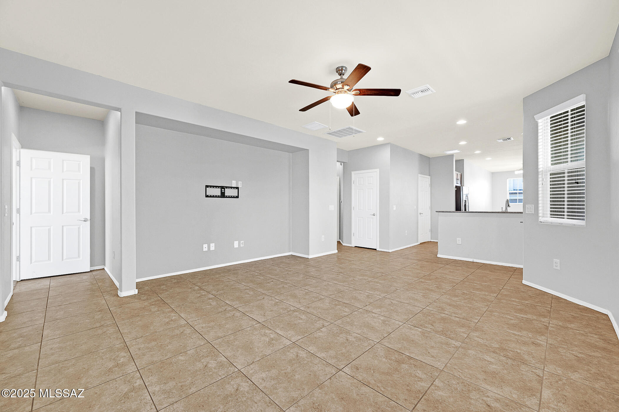 Interstate 10 and Kolb Road - Residential