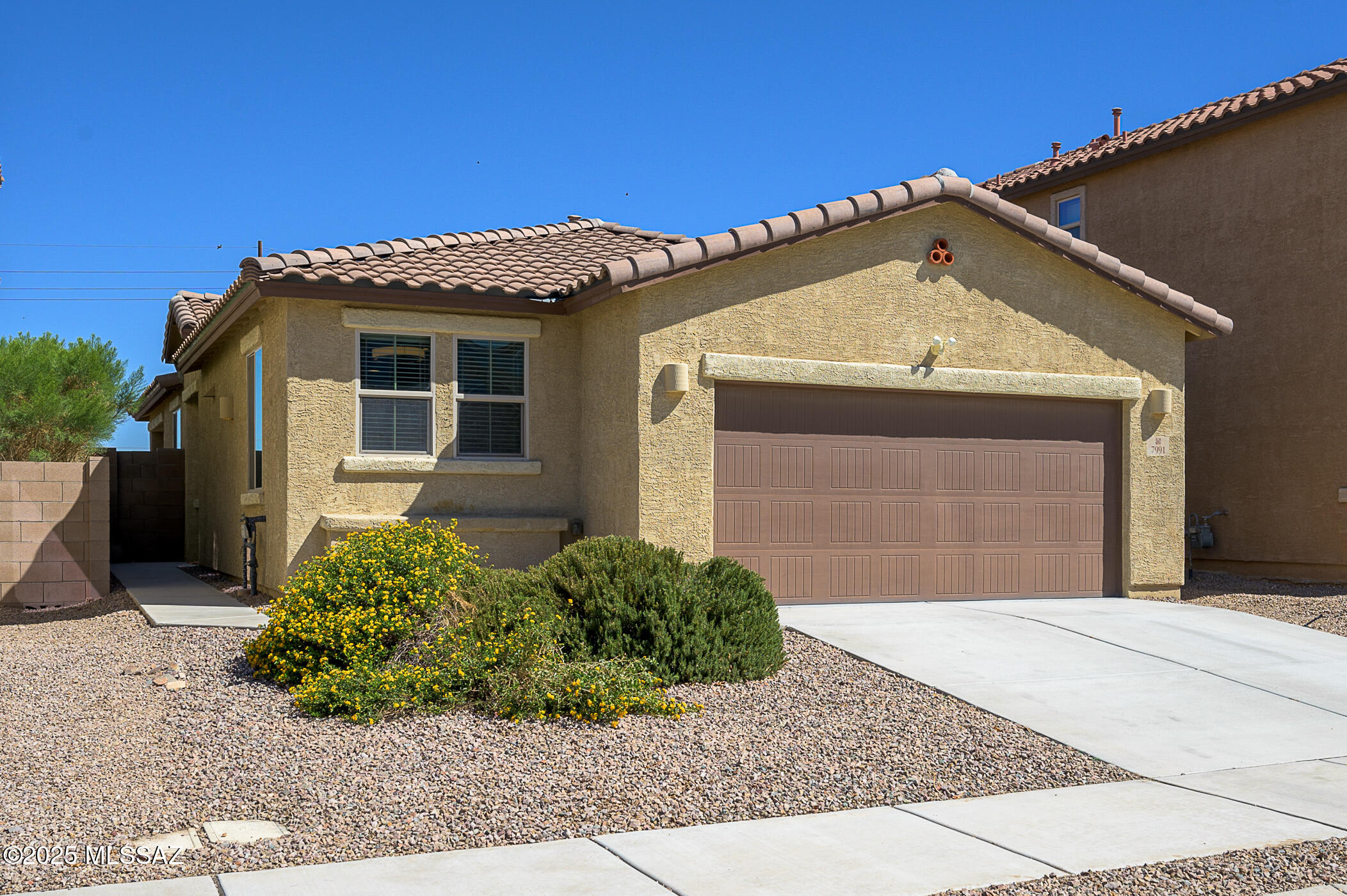 Interstate 10 and Kolb Road - Residential