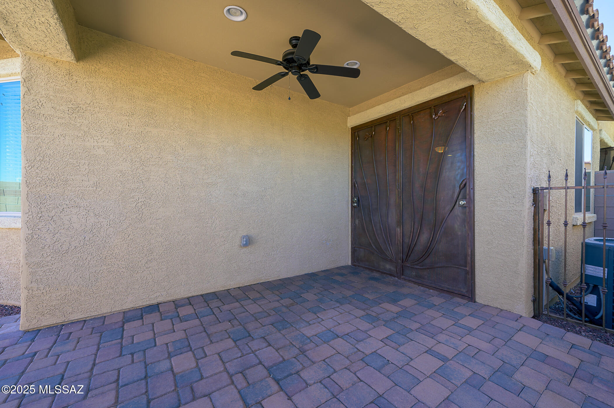 Interstate 10 and Kolb Road - Residential