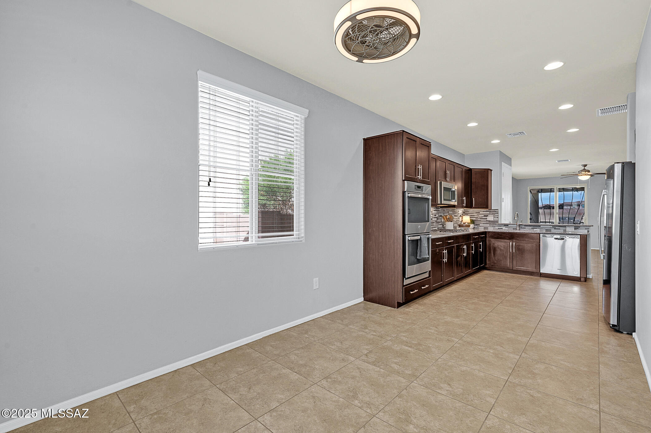 Interstate 10 and Kolb Road - Residential
