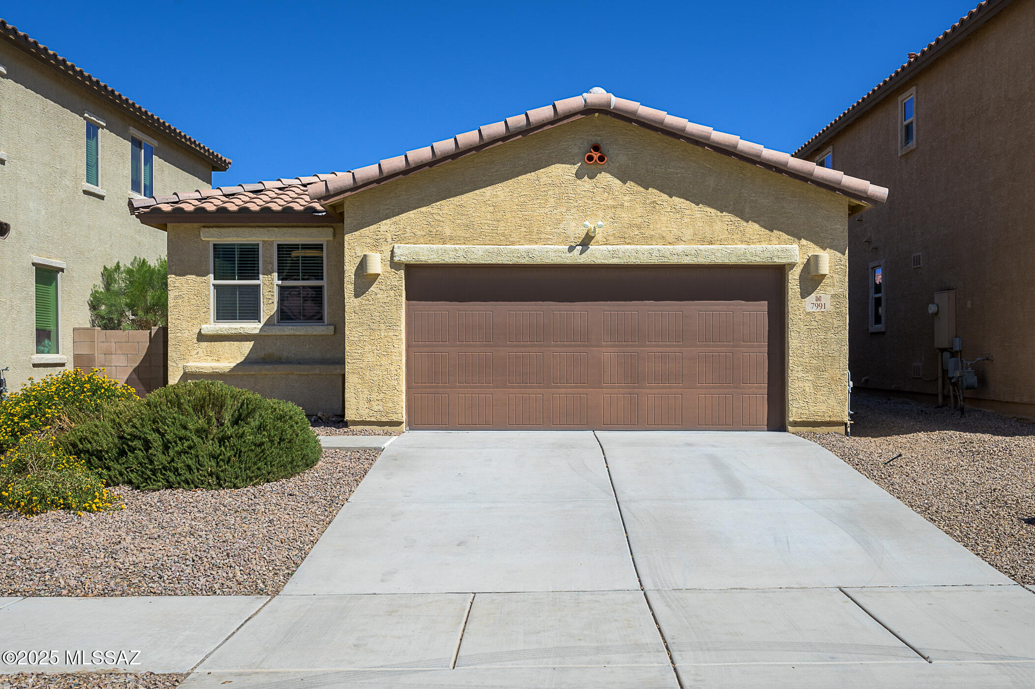 Interstate 10 and Kolb Road - Residential