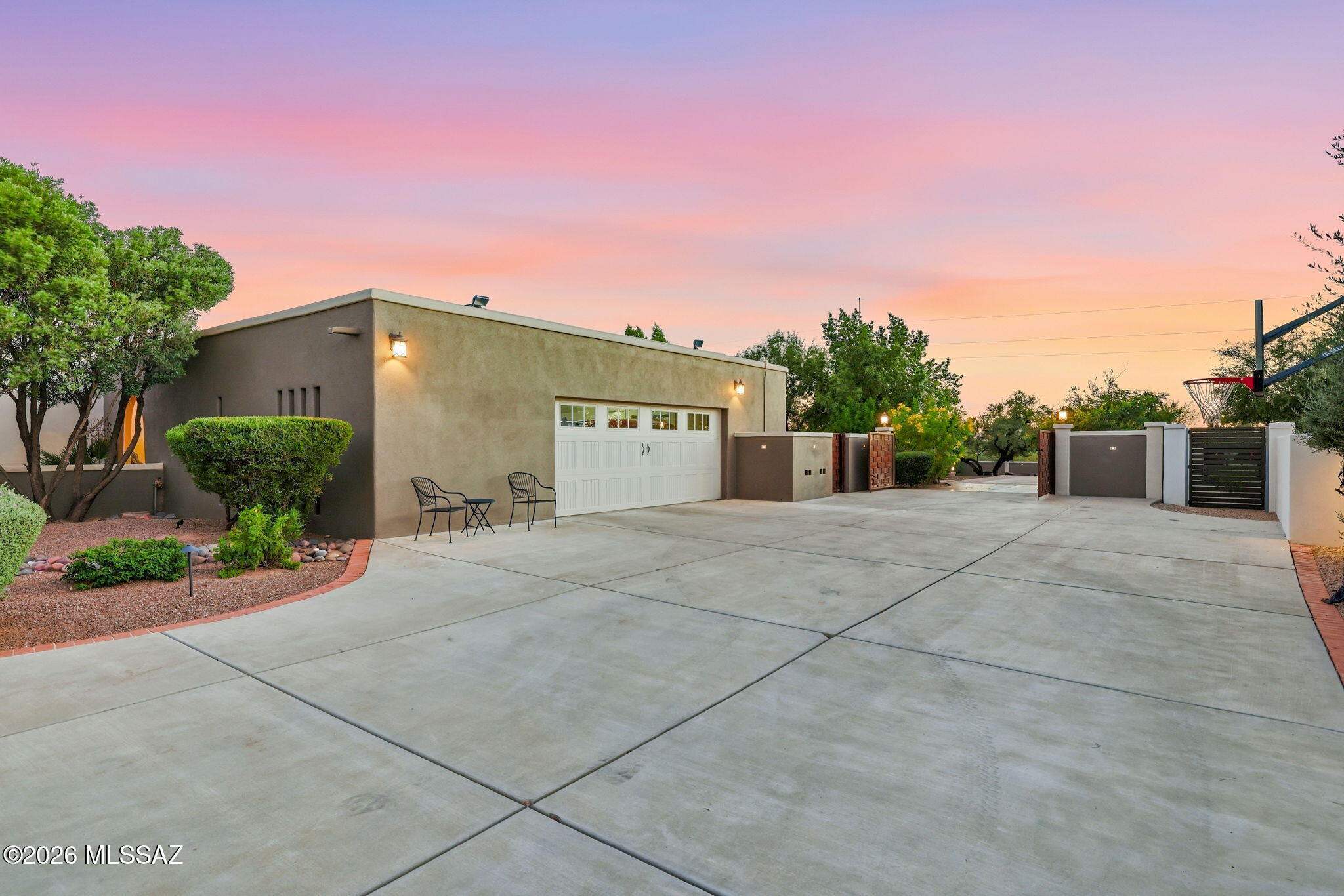 6206 E Paseo Tierra Alta