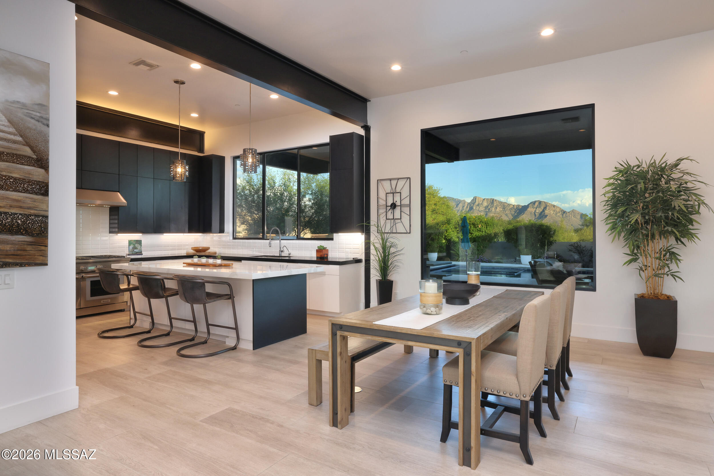 725 W Tortolita Mountain Circle
