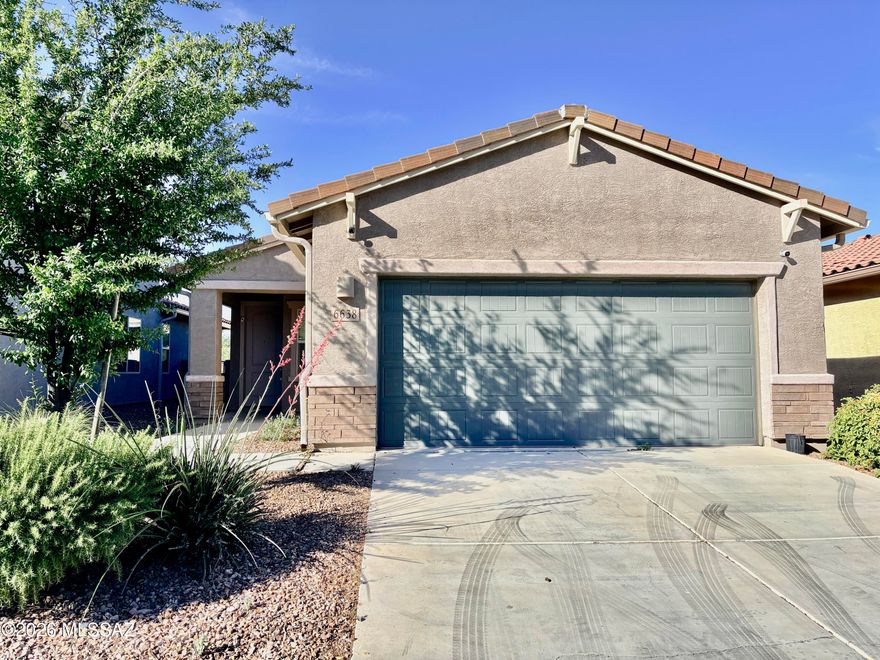 Home Sweet Home! This immaculate 3bed/2bath + Den/Office space is what you've been looking for! Conveniently located off Wilmot and I-10 in the beautiful La Estancia community. Close to DM, Raytheon, Amazon, and in the Vail School District, this home has it all! Light and airy open floor plan has great room with beautiful kitchen complete with large island, Stainless Steel appliances, gas range, pantry, and plenty of cabinet and counter space. Spacious den/office off entryway that includes a closet.  Large primary bedroom includes bathroom with dual vanities, walk-in shower, and large walk-in closet. 2nd and 3rd bedrooms are roomy too with already painted accent walls!  Laundry room with w/d included as convenience. Block fence back yard with covered patio and turf for easy care. Pet Frien dly. Enjoy the La Estancia master planned community with pool, and parks throughout!