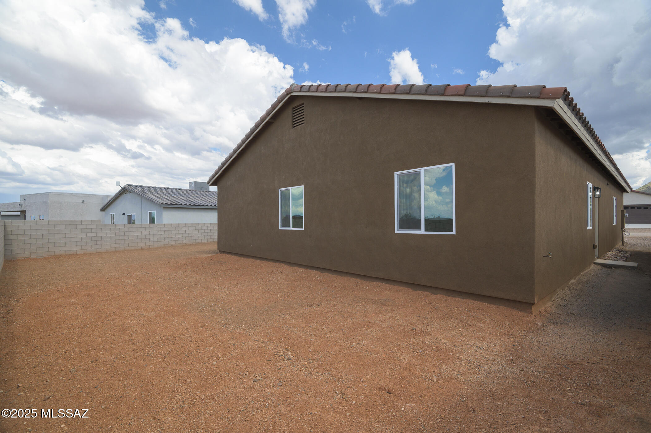 New Tucson Unit NO. 4 (1-203) - Residential