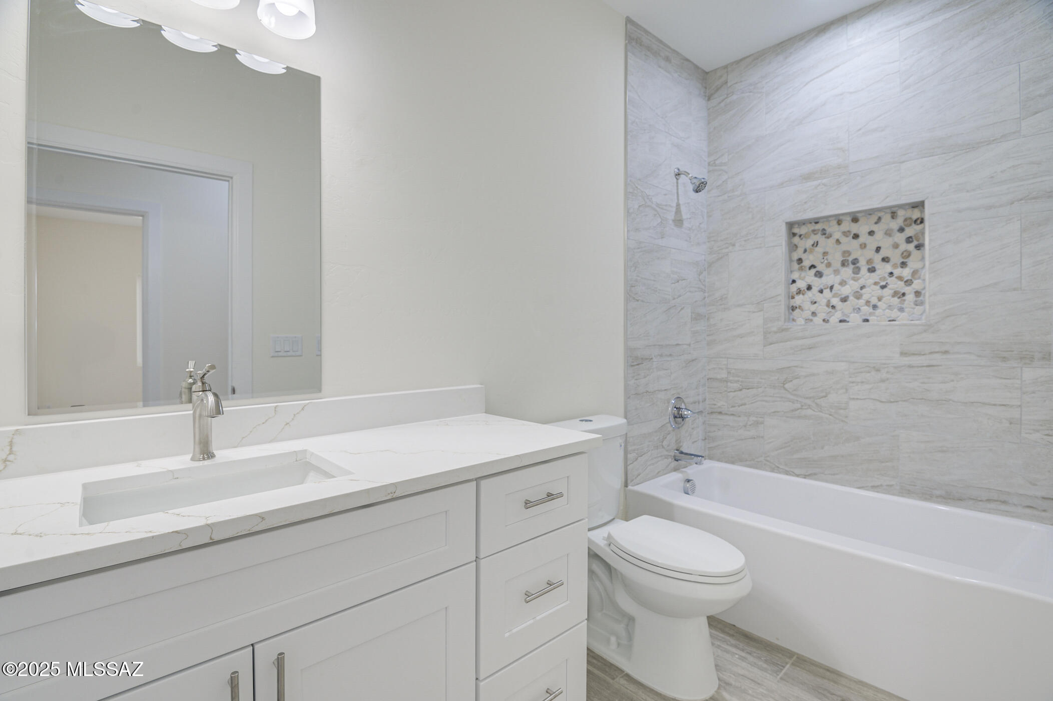 New Tucson Unit NO. 4 (1-203) - Residential