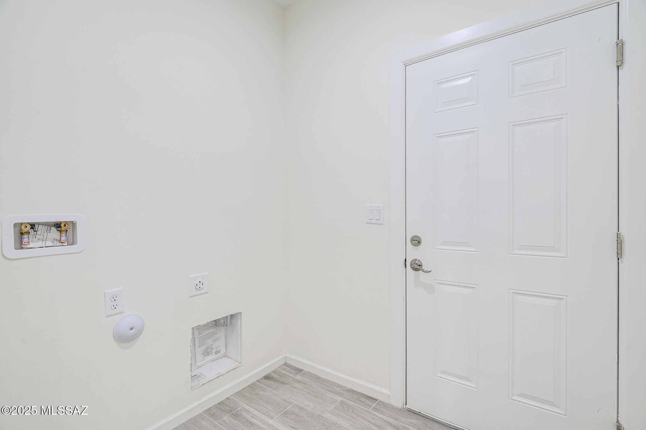 New Tucson Unit NO. 4 (1-203) - Residential