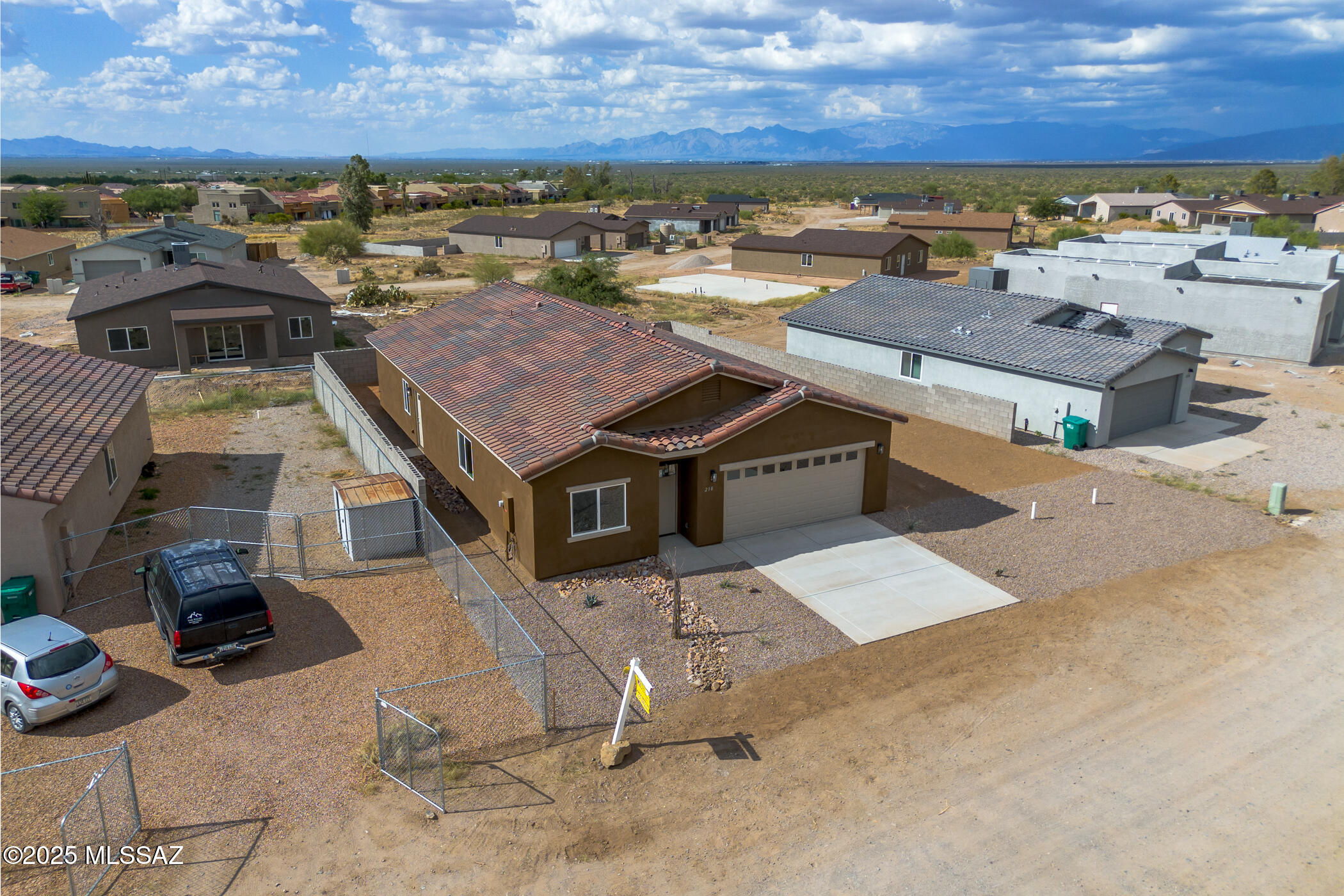 New Tucson Unit NO. 4 (1-203) - Residential