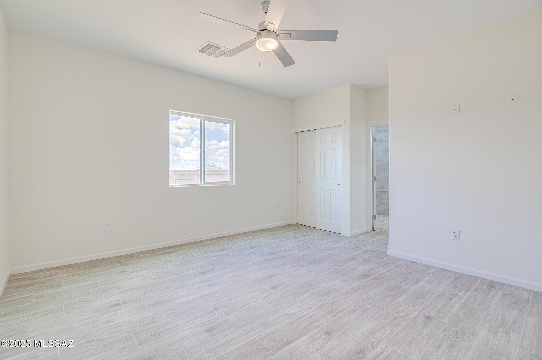 New Tucson Unit NO. 4 (1-203) - Residential