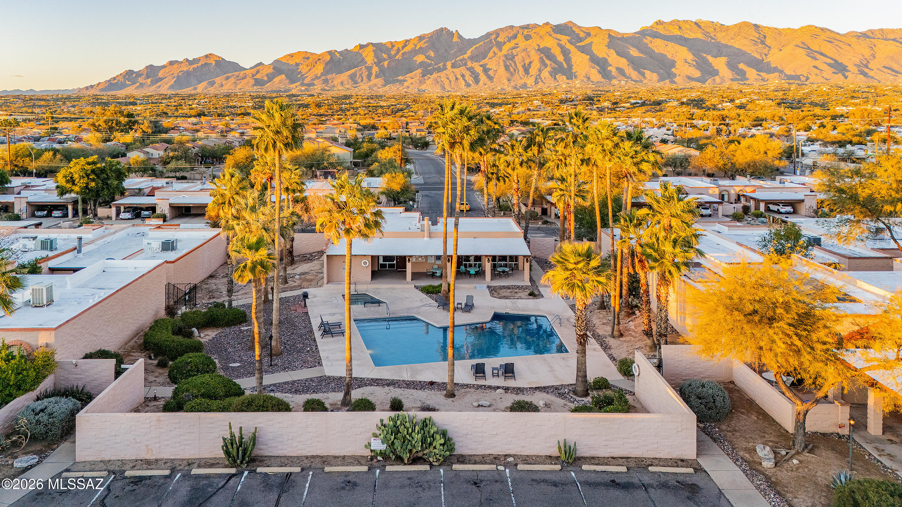 4209 E Presidio Road