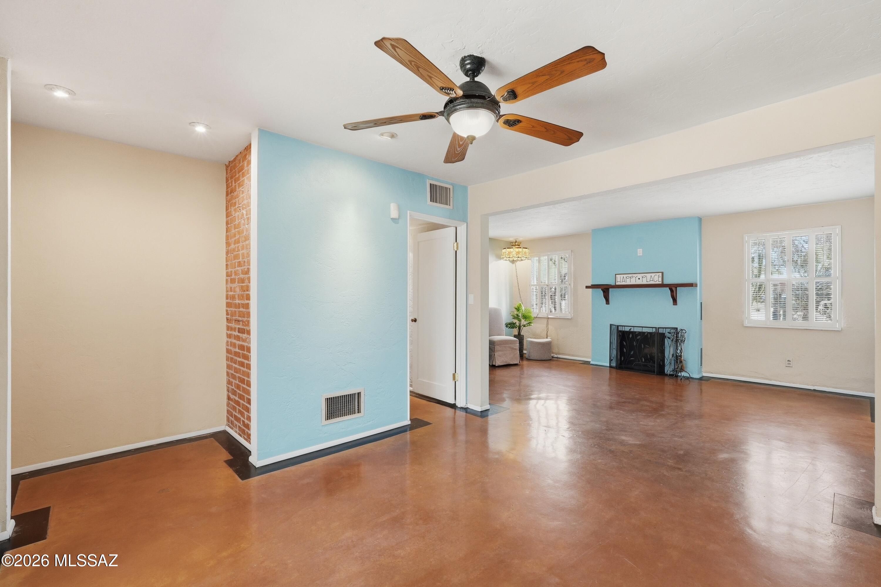 El Montevideo Estates - Residential